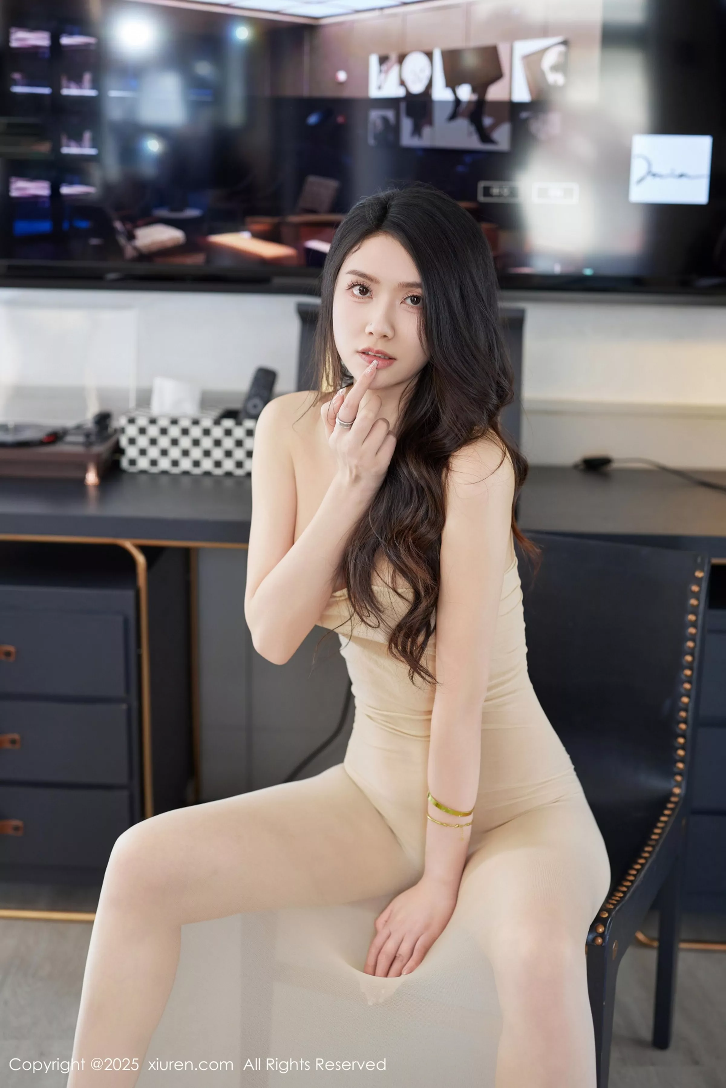方子萱私房性感肉色连体丝袜透视秀凹凸身材惹火绝美写真 第 65 张