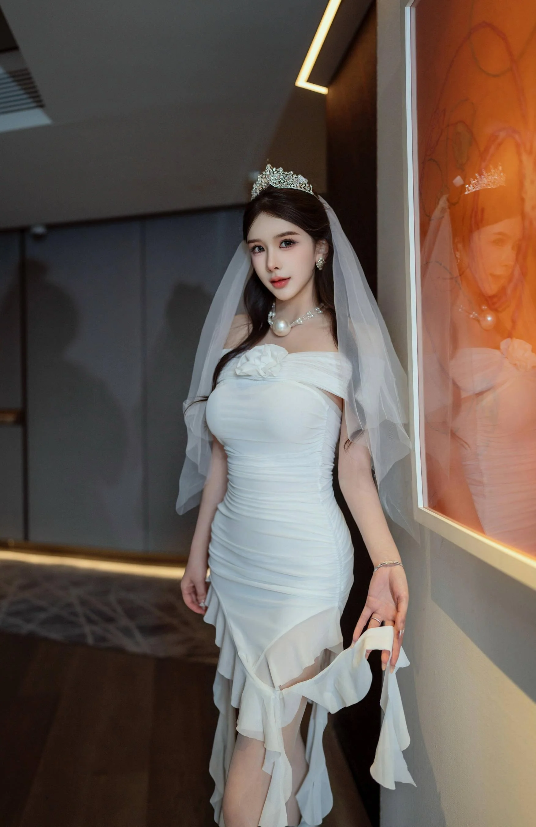 [秀人精选] 李丽莎 诱人私拍福利 在逃公主 第 169 张