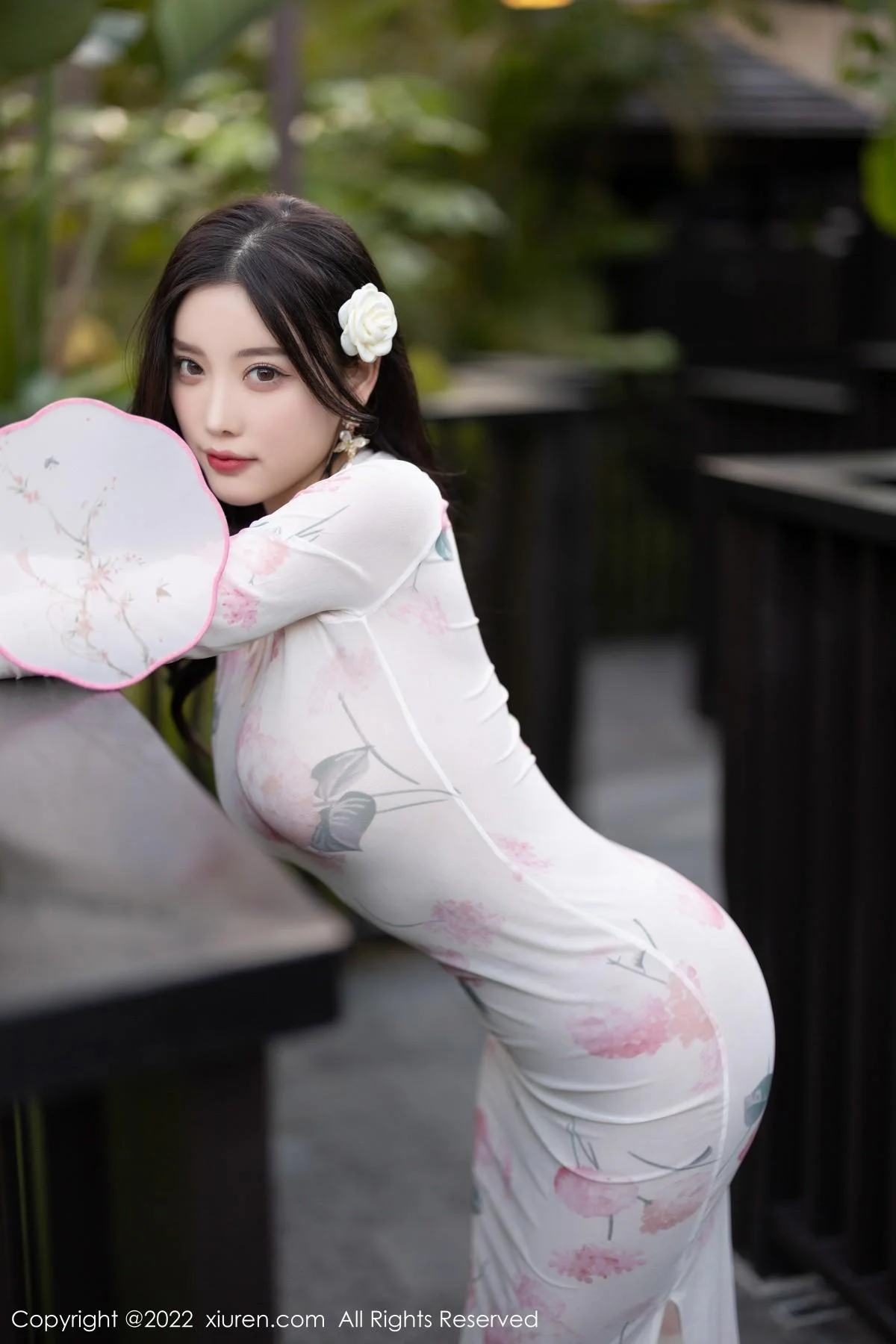 杨晨晨Yome轻透白色旗袍配肉丝秀完美身材迷人绝美写真 第 32 张