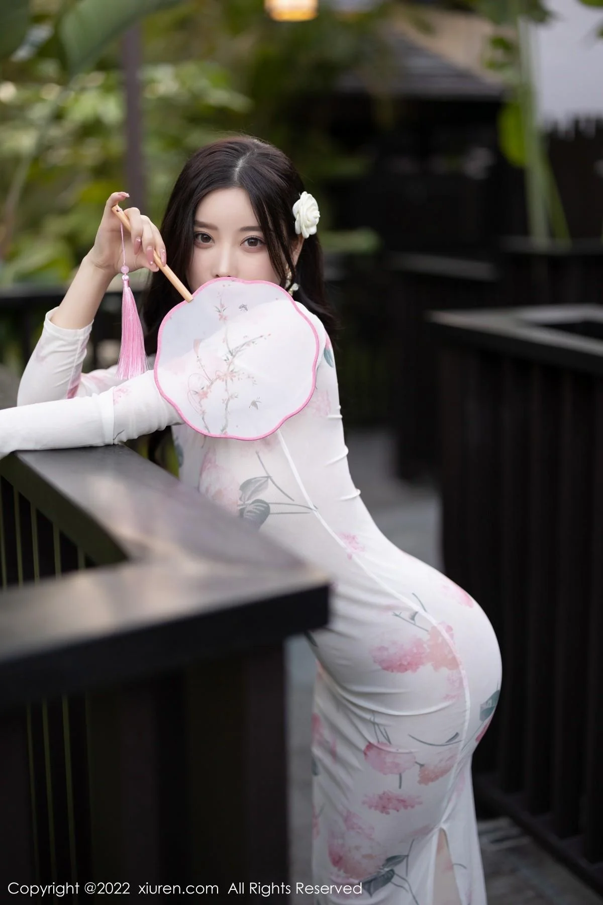 杨晨晨Yome轻透白色旗袍配肉丝秀完美身材迷人绝美写真 第 33 张
