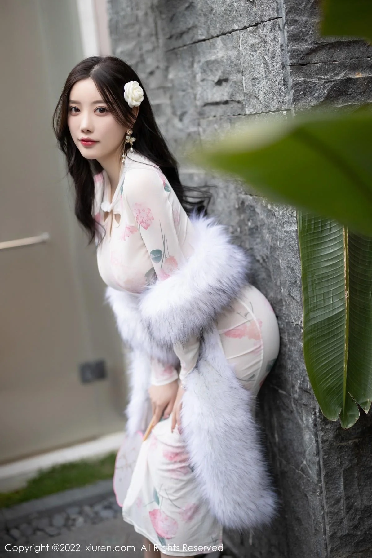 杨晨晨Yome轻透白色旗袍配肉丝秀完美身材迷人绝美写真 第 41 张