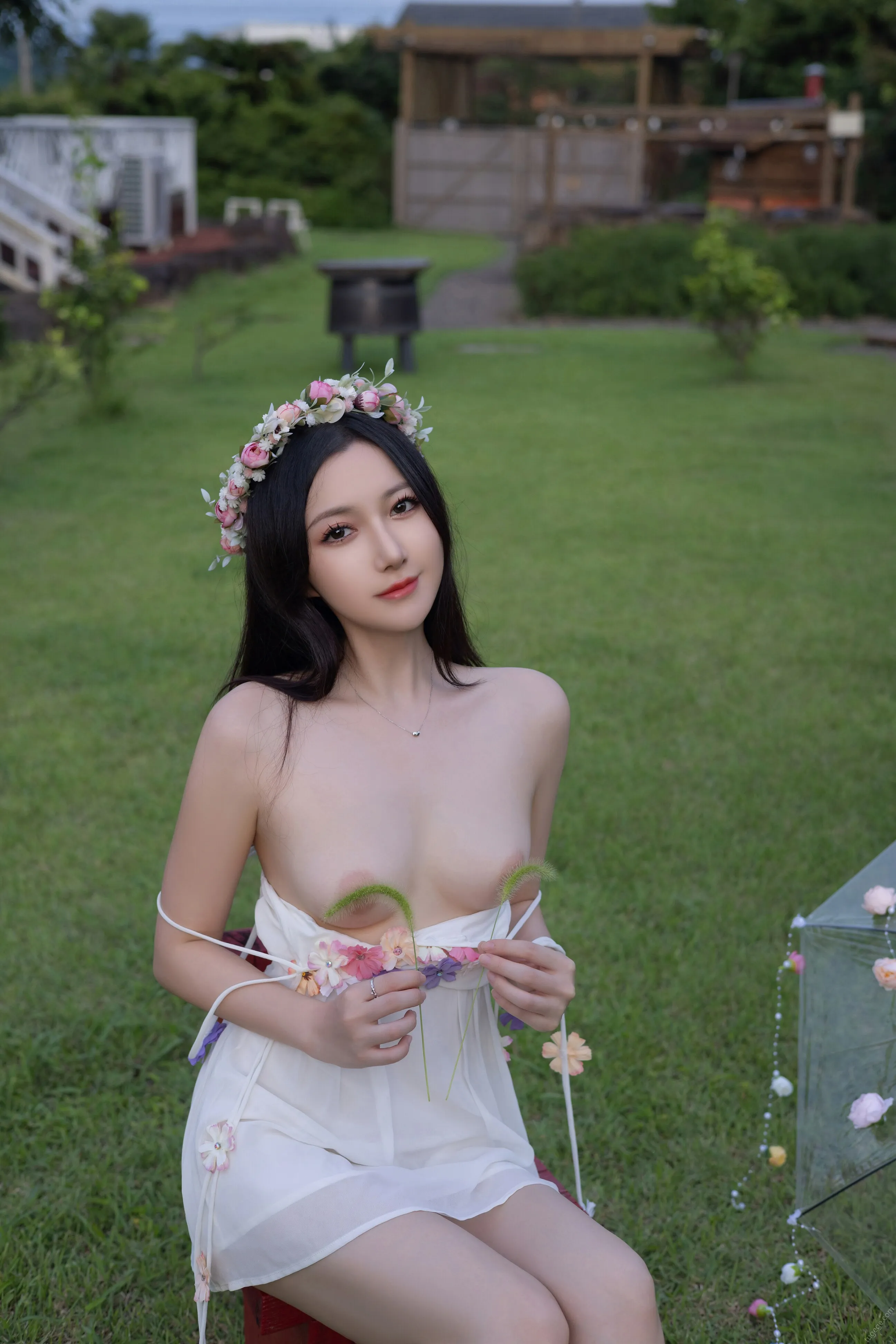 [秀人付费] 鱼子酱Fish 诱人私拍福利 花的伞 第 162 张