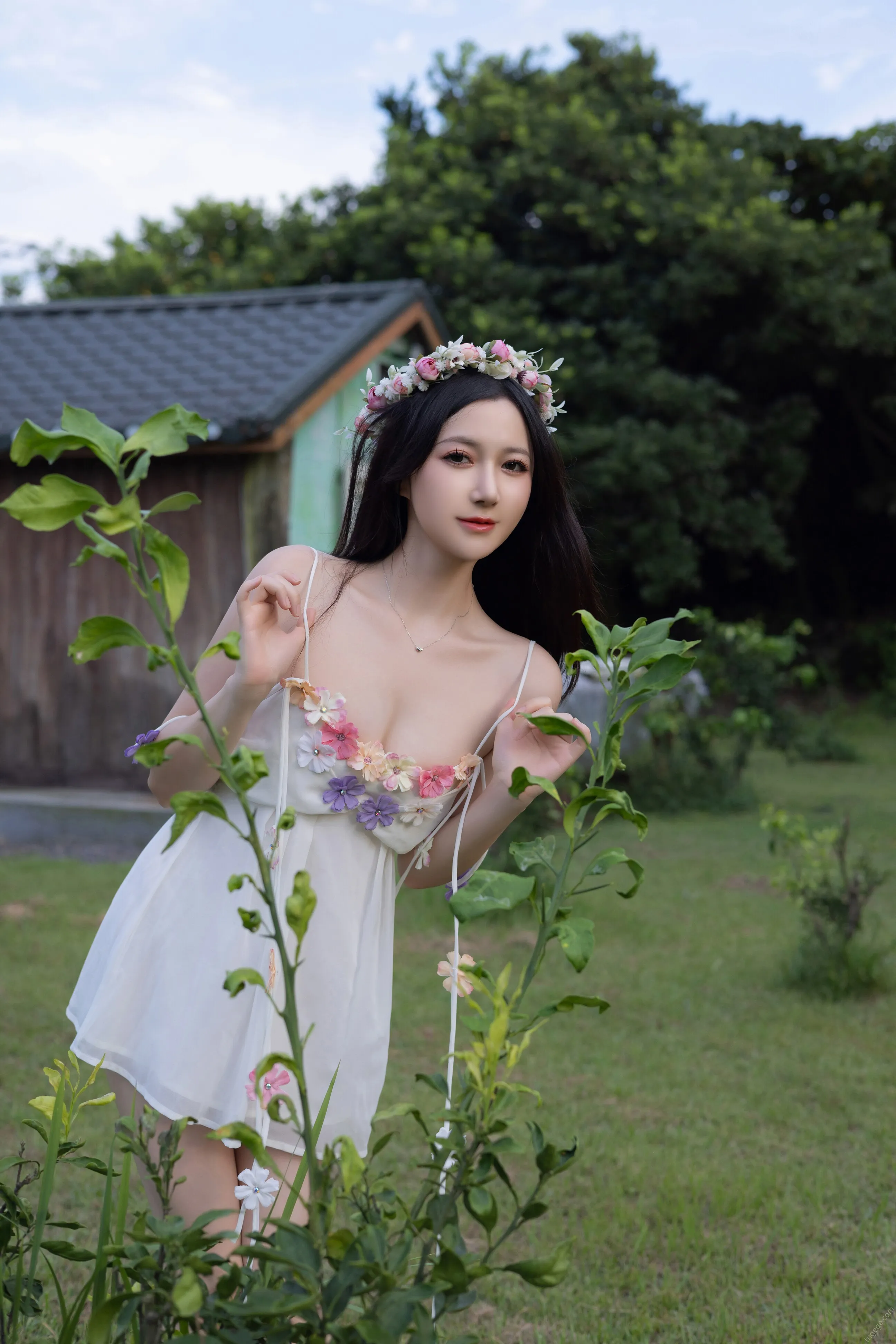 [秀人付费] 鱼子酱Fish 诱人私拍福利 花的伞 第 171 张
