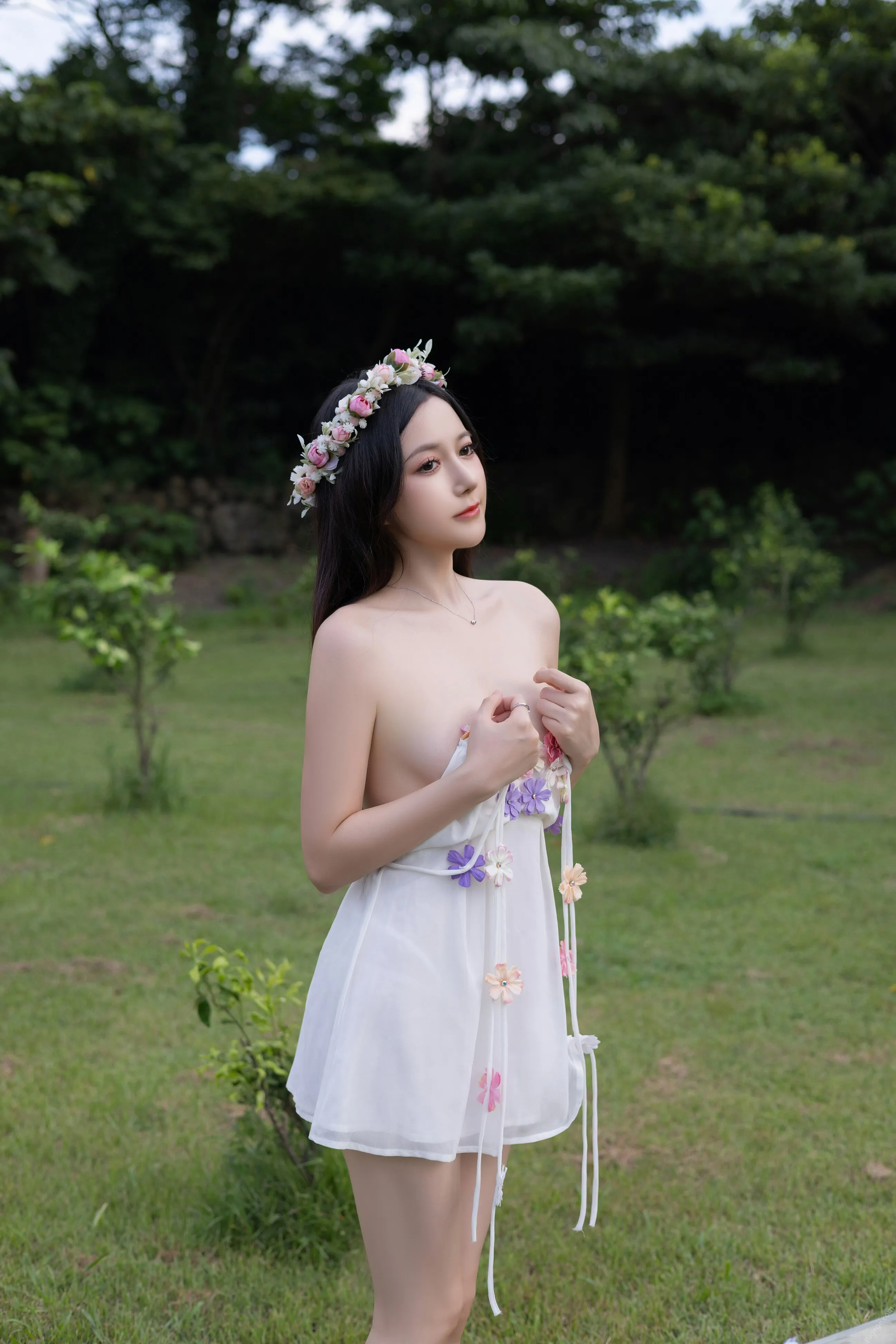 [秀人付费] 鱼子酱Fish 诱人私拍福利 花的伞 第 191 张