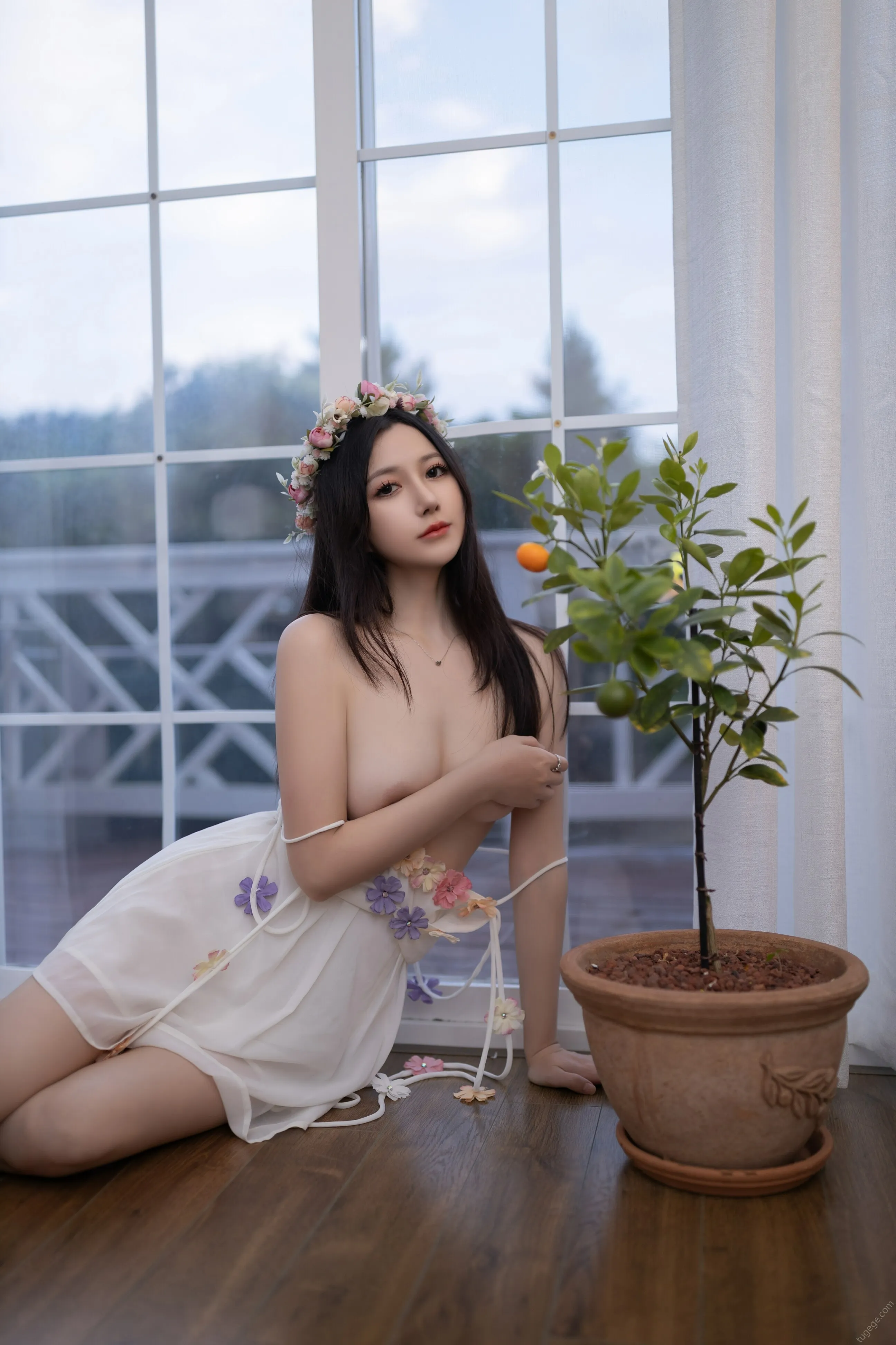 [秀人付费] 鱼子酱Fish 诱人私拍福利 花的伞 第 23 张