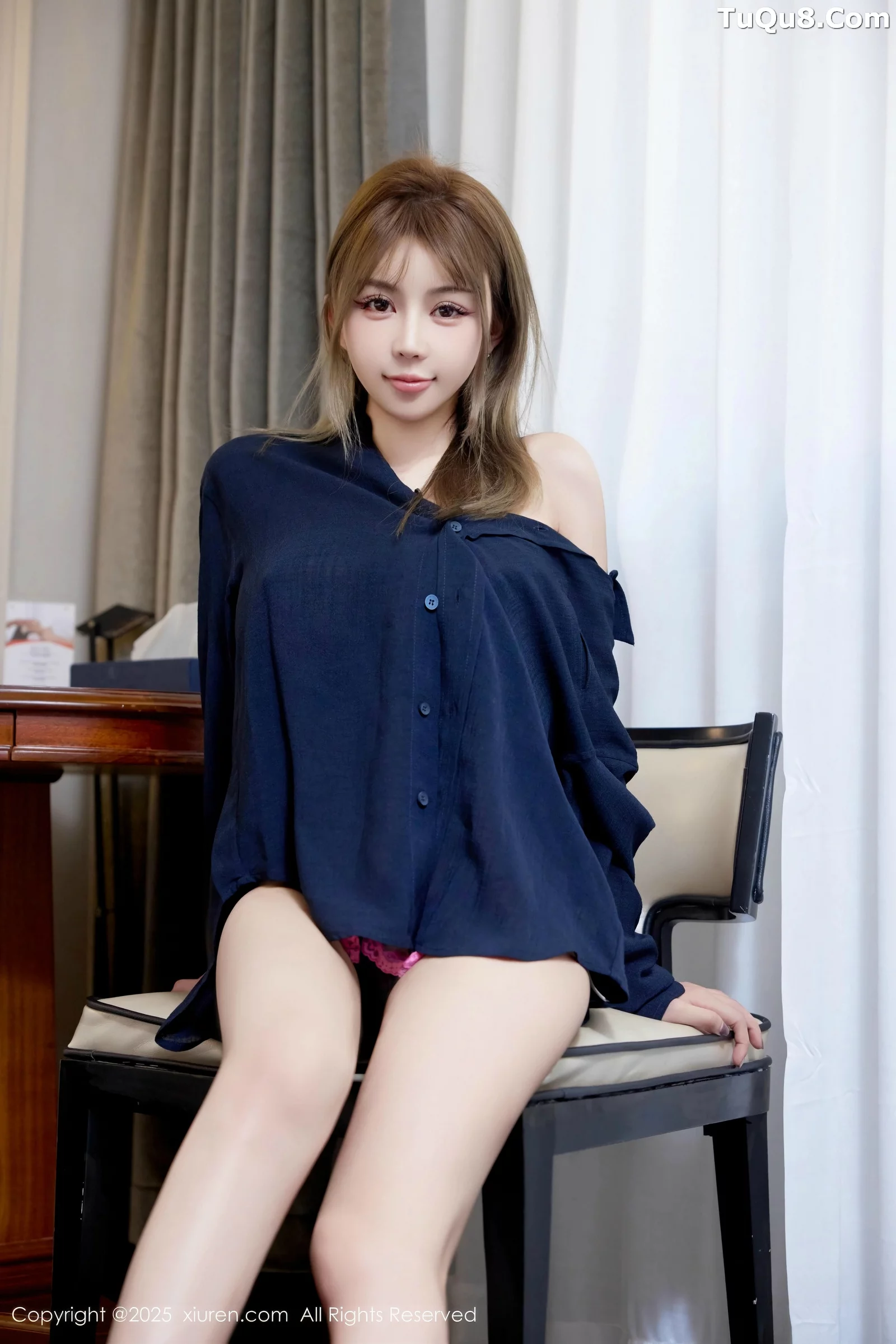 Zoe柚柚性感深色衬衫露紫色情趣内衣秀凹凸身材绝美写真 第 22 张