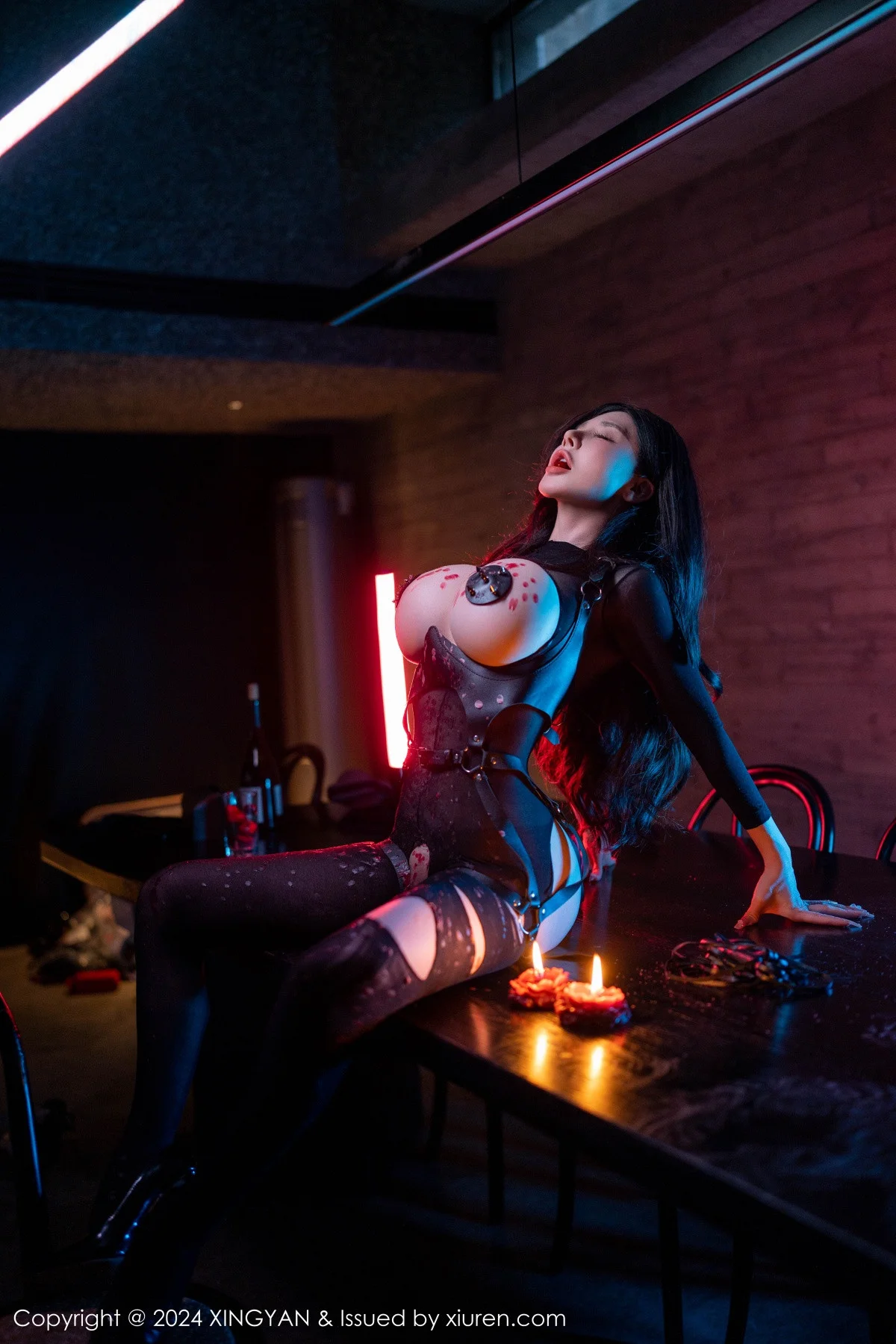 潘思沁性感黑色轻透网纱连体衣秀巨乳肥臀惹火绝美写真 第 83 张