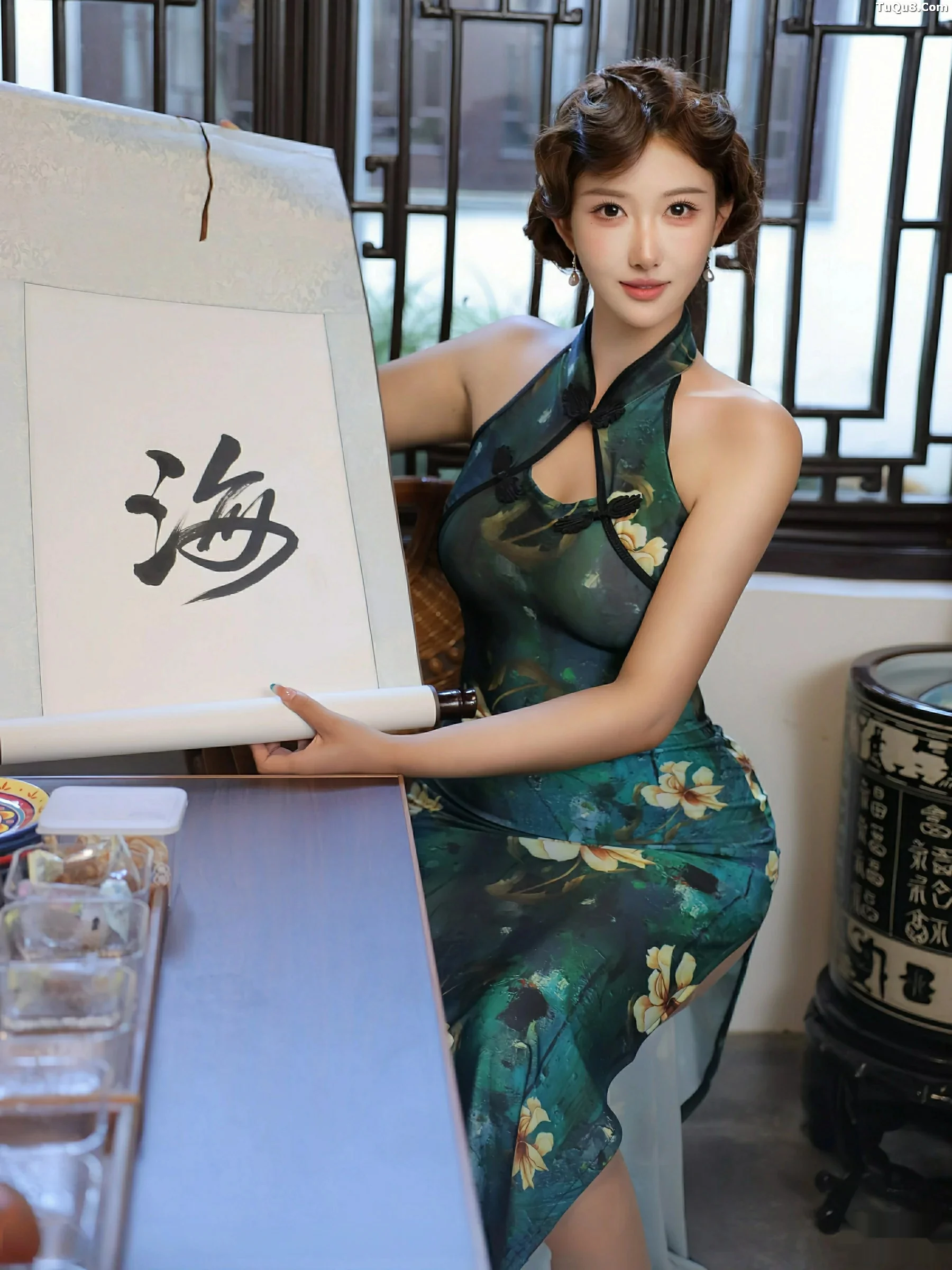 金允希Yuki性感绿色旗袍配超薄肉丝秀丰腴身材迷人绝美写真 第 25 张