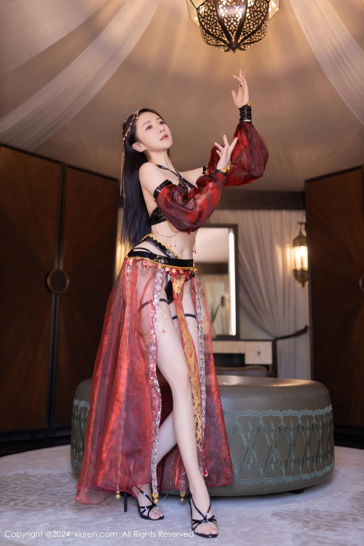 鱼子酱Fish性感舞娘薄纱露黑色情趣内衣秀完美身材绝美写真 第 18 张
