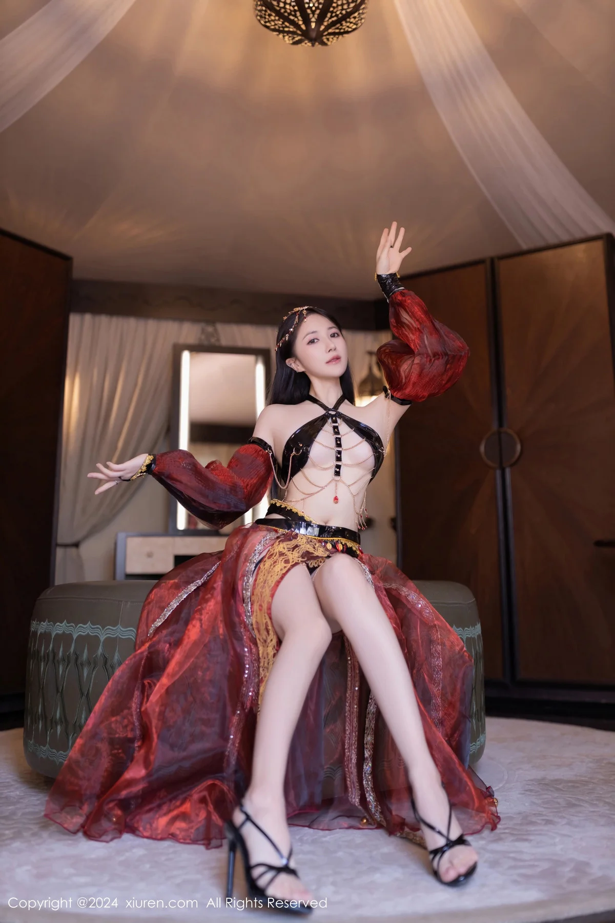 鱼子酱Fish性感舞娘薄纱露黑色情趣内衣秀完美身材绝美写真 第 20 张