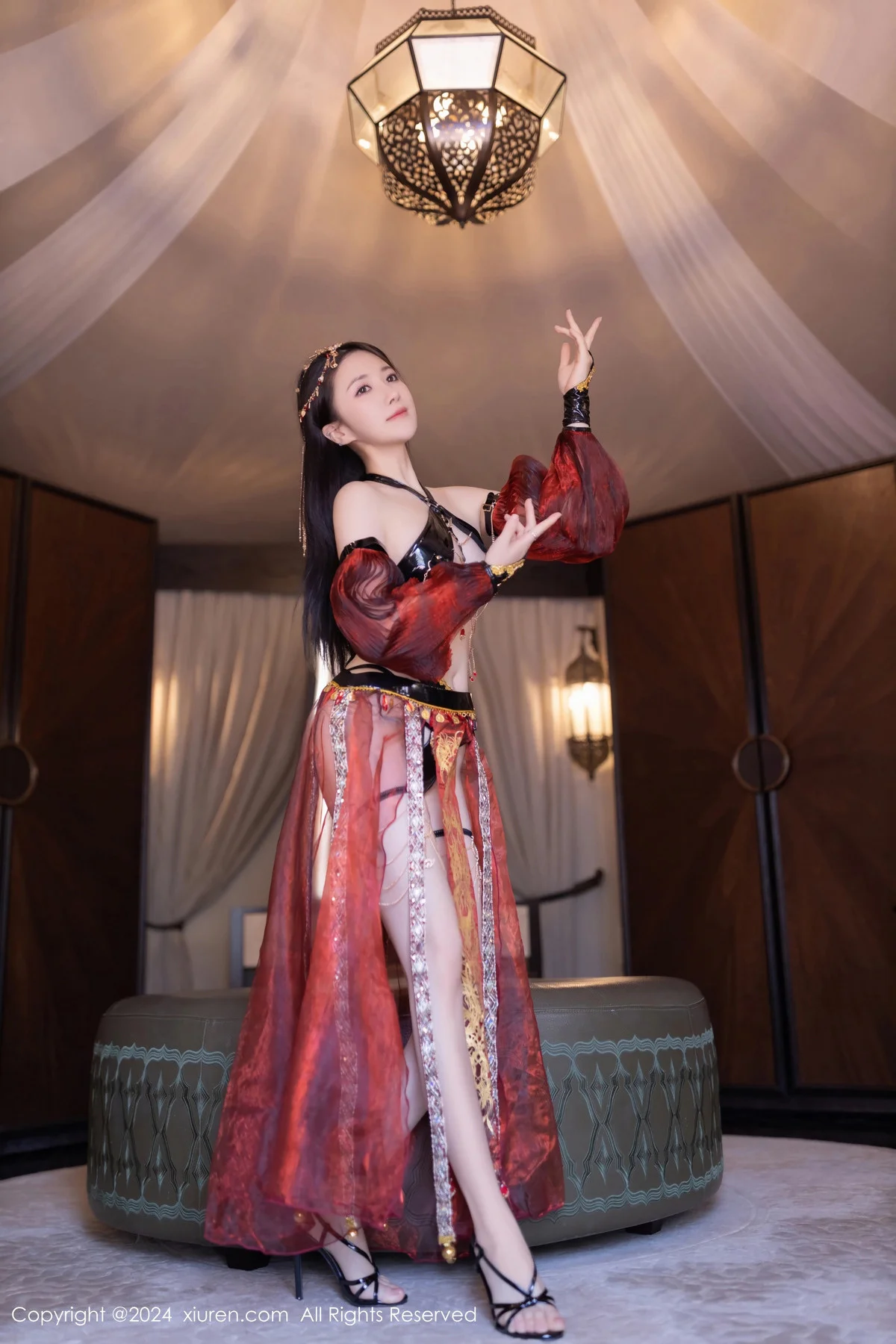 鱼子酱Fish性感舞娘薄纱露黑色情趣内衣秀完美身材绝美写真 第 22 张
