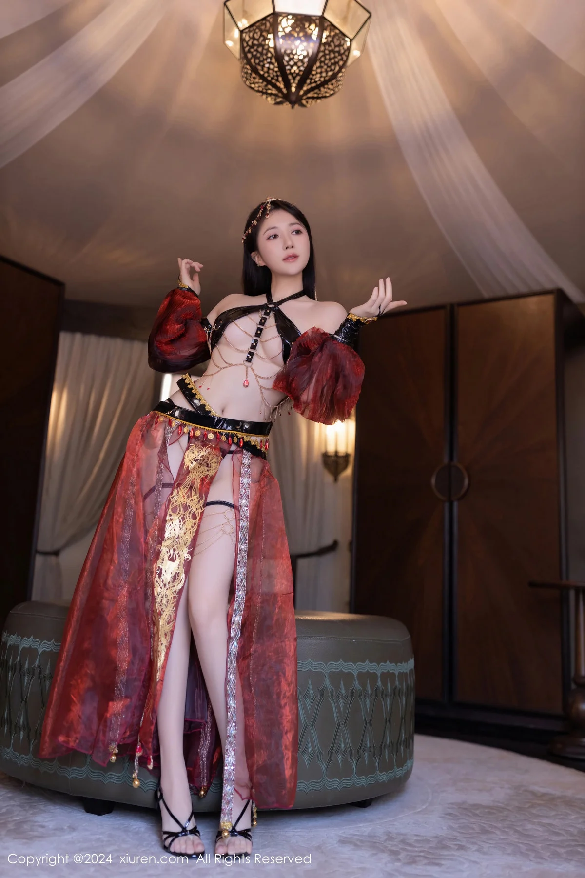 鱼子酱Fish性感舞娘薄纱露黑色情趣内衣秀完美身材绝美写真 第 32 张