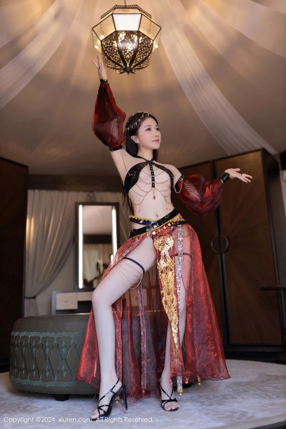 鱼子酱Fish性感舞娘薄纱露黑色情趣内衣秀完美身材绝美写真 第 43 张