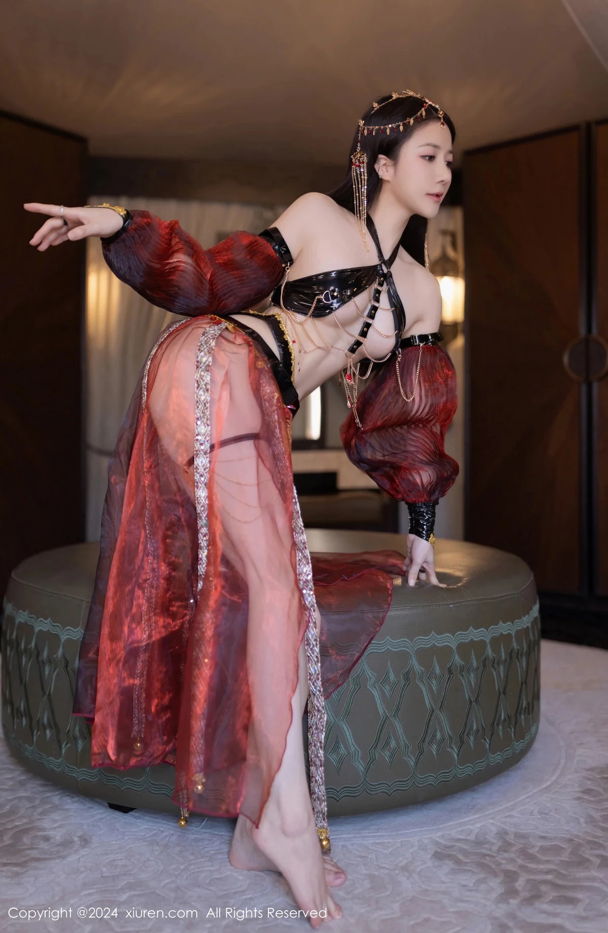 鱼子酱Fish性感舞娘薄纱露黑色情趣内衣秀完美身材绝美写真 第 49 张
