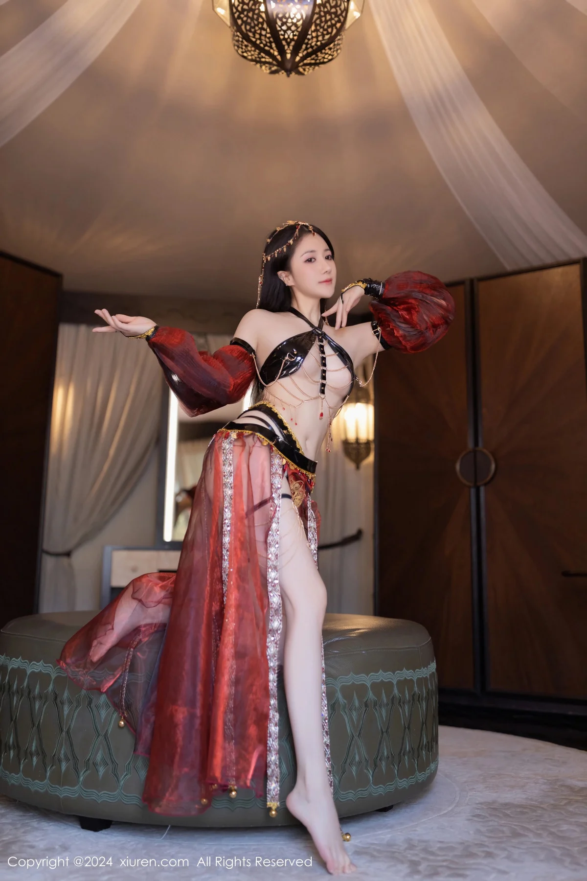 鱼子酱Fish性感舞娘薄纱露黑色情趣内衣秀完美身材绝美写真 第 51 张