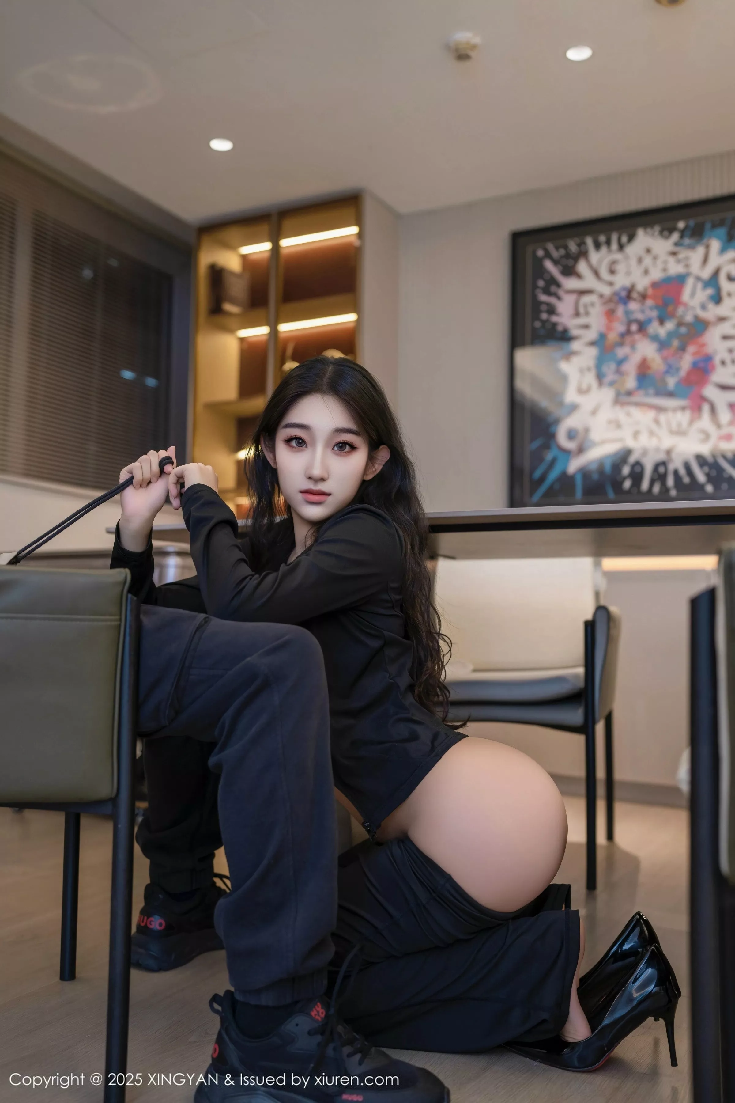 星冉性感黑色外套露白色内衣秀曼妙身姿撩人绝美写真 第 85 张
