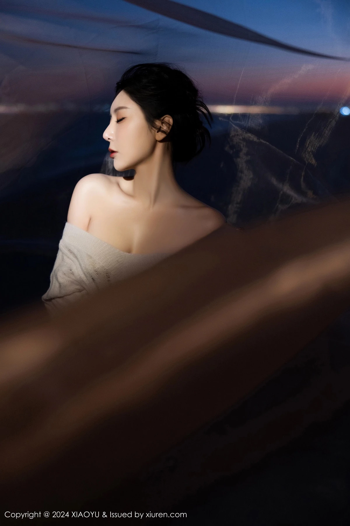 王馨瑶yanni性感黑色情趣内衣配黑丝袜秀完美身材绝美写真 第 34 张