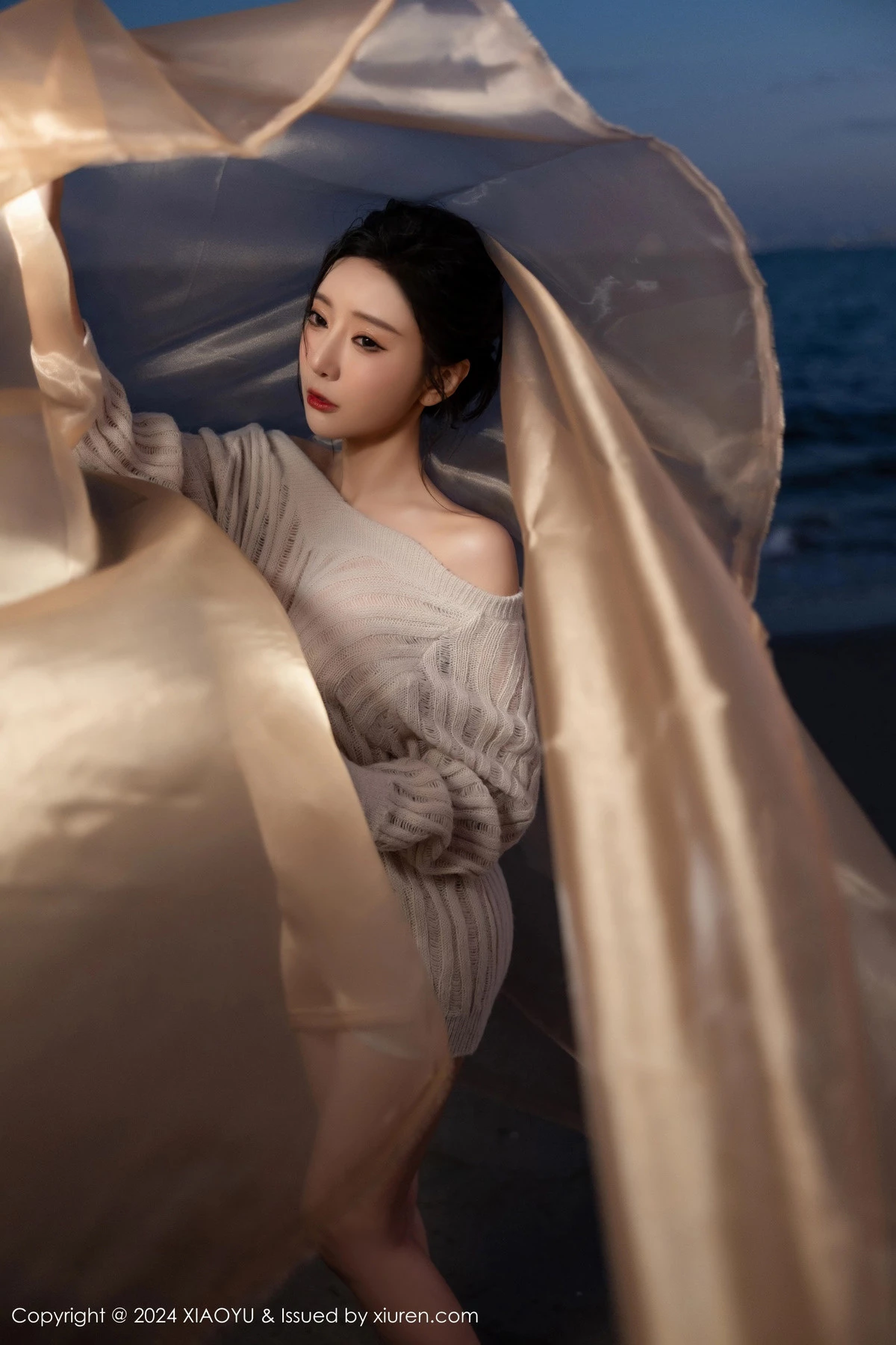 王馨瑶yanni性感黑色情趣内衣配黑丝袜秀完美身材绝美写真 第 7 张