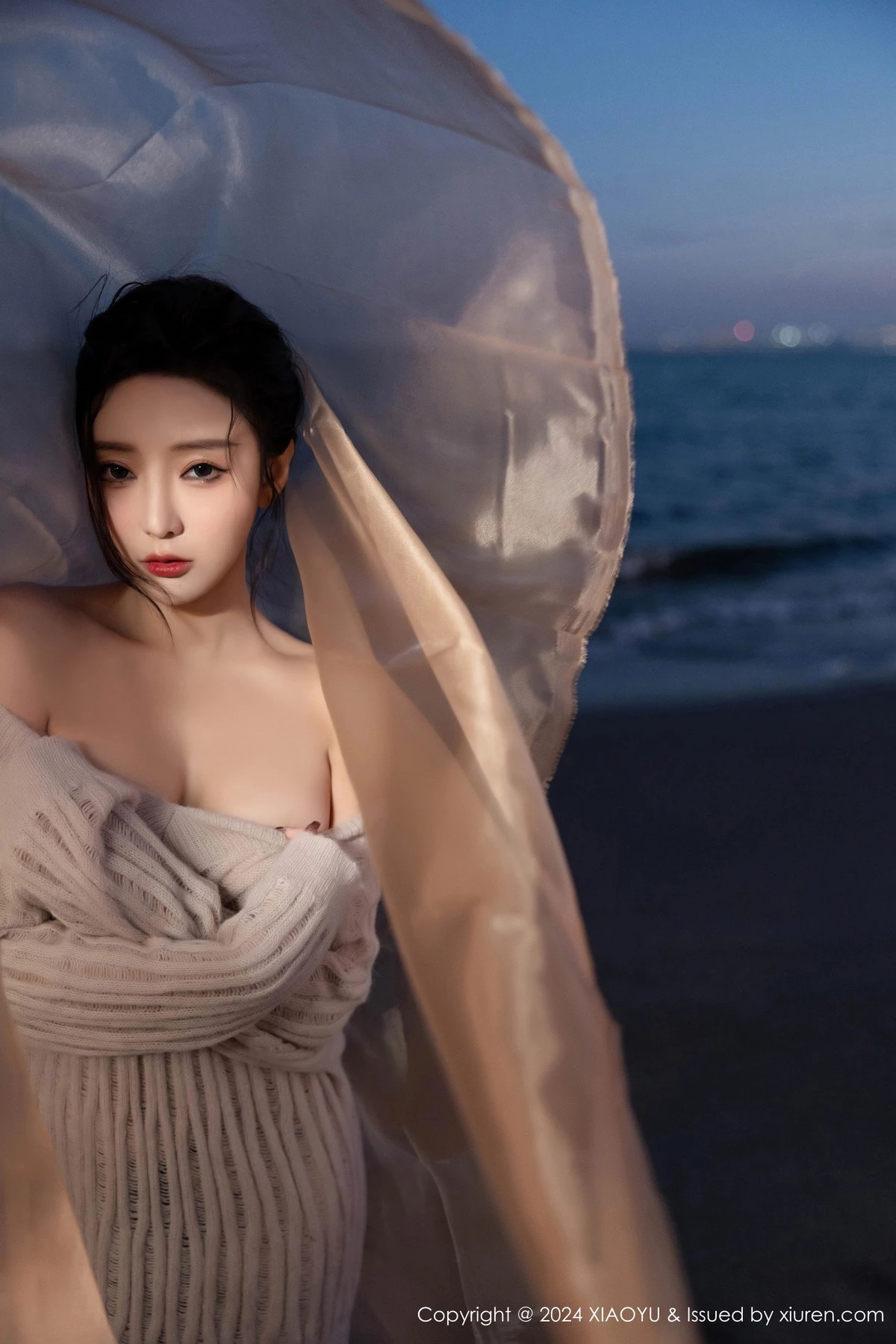 王馨瑶yanni性感黑色情趣内衣配黑丝袜秀完美身材绝美写真 第 9 张