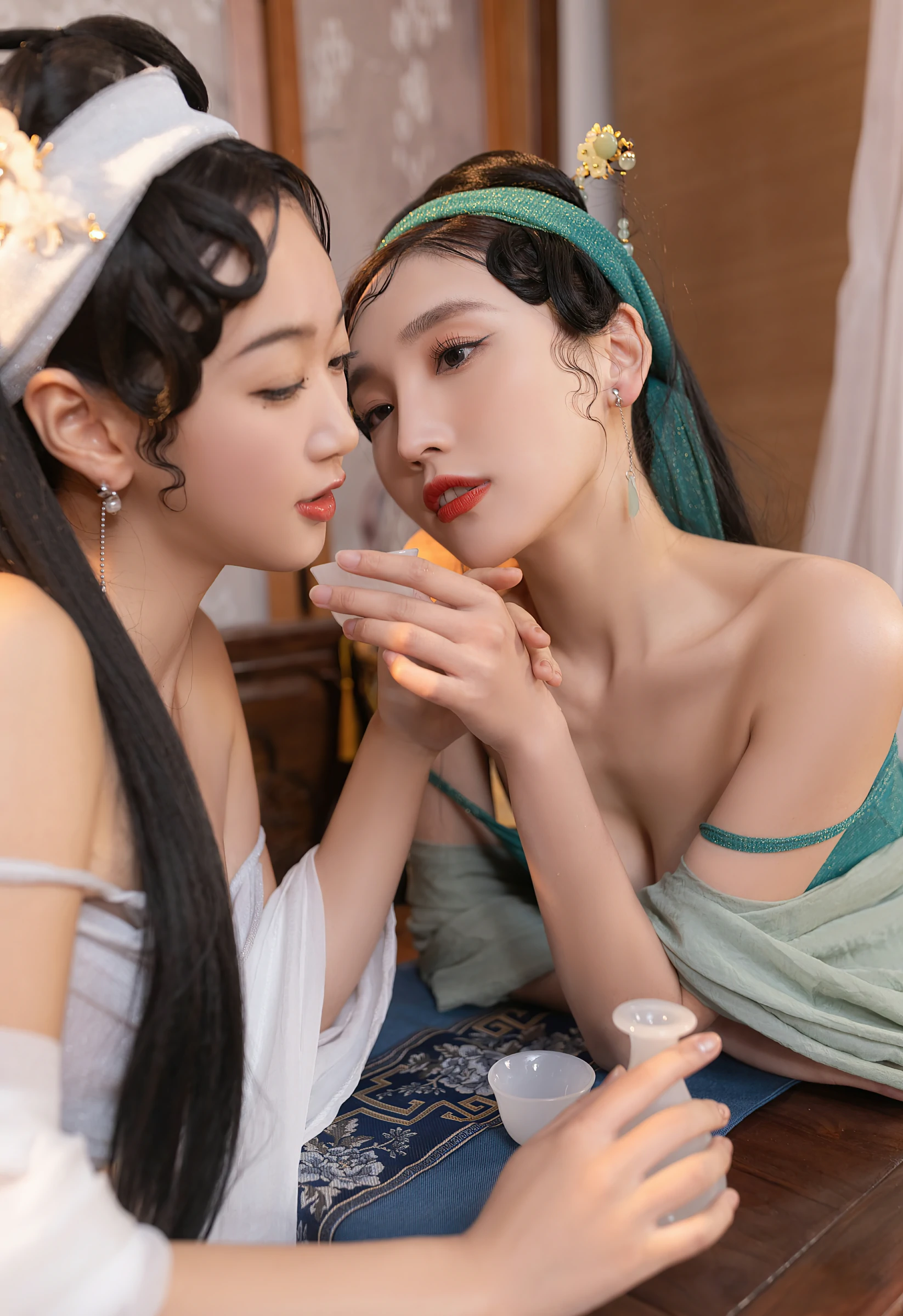 [秀人付费] 唐安琪 诱人私拍福利 小青和小白 第 24 张