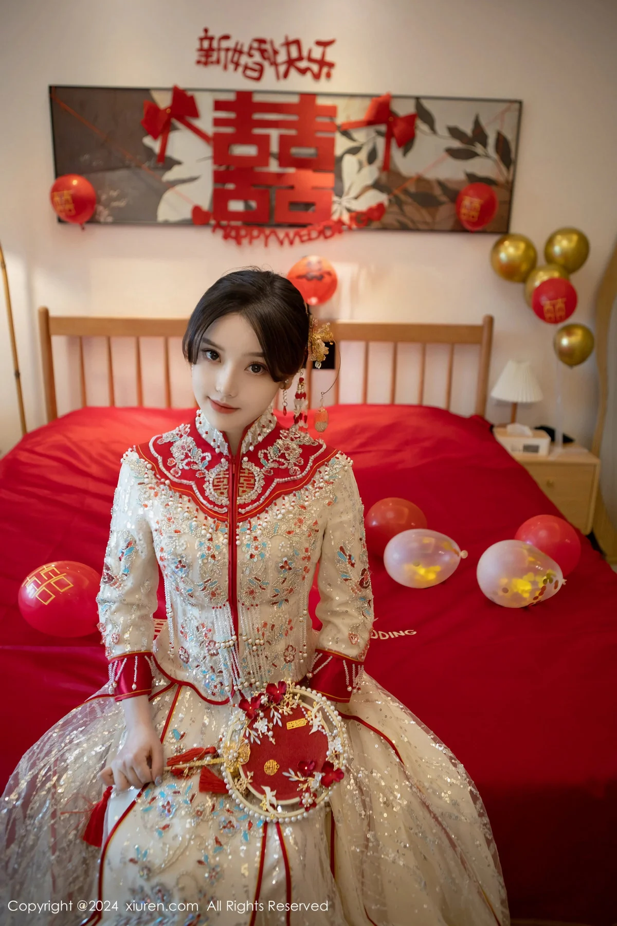 豆瓣酱闹新娘主题红色新娘装配超薄肉丝秀丰腴身材绝美写真 第 119 张