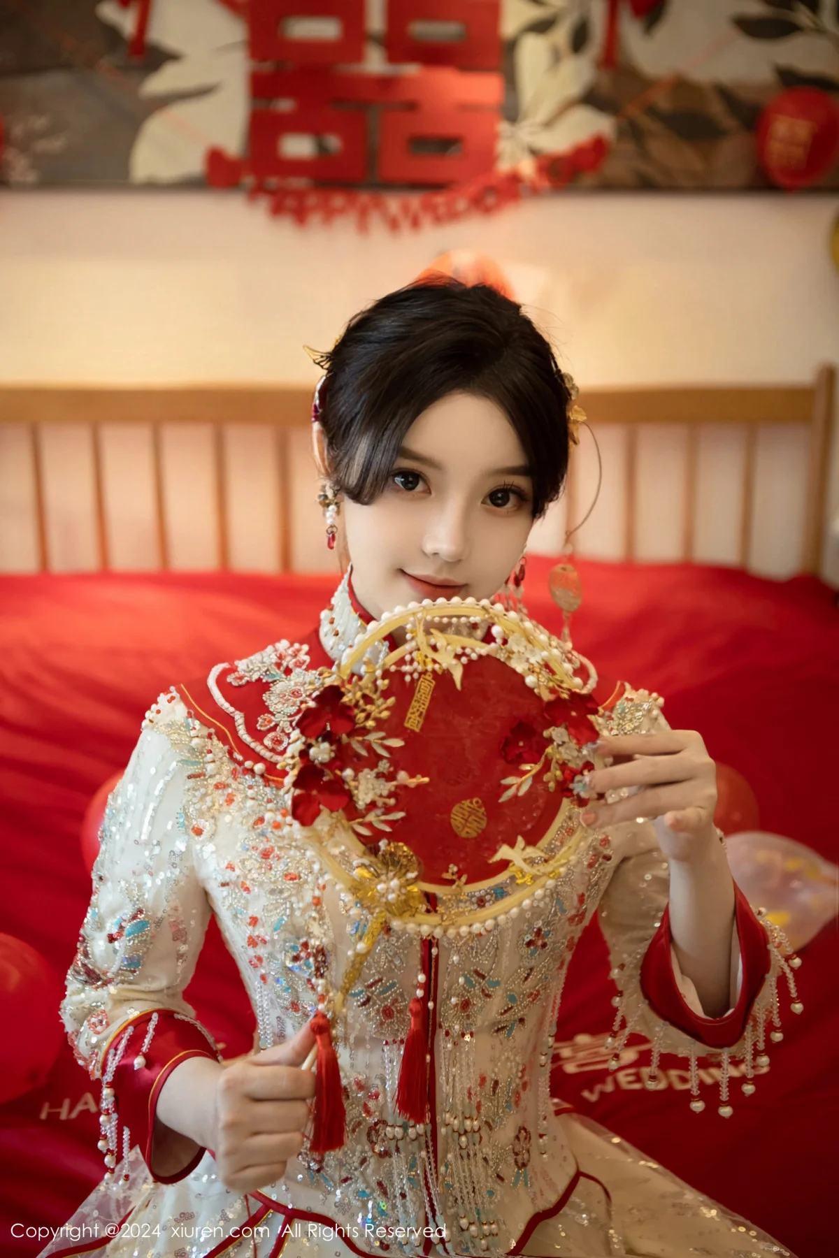 豆瓣酱闹新娘主题红色新娘装配超薄肉丝秀丰腴身材绝美写真 第 121 张