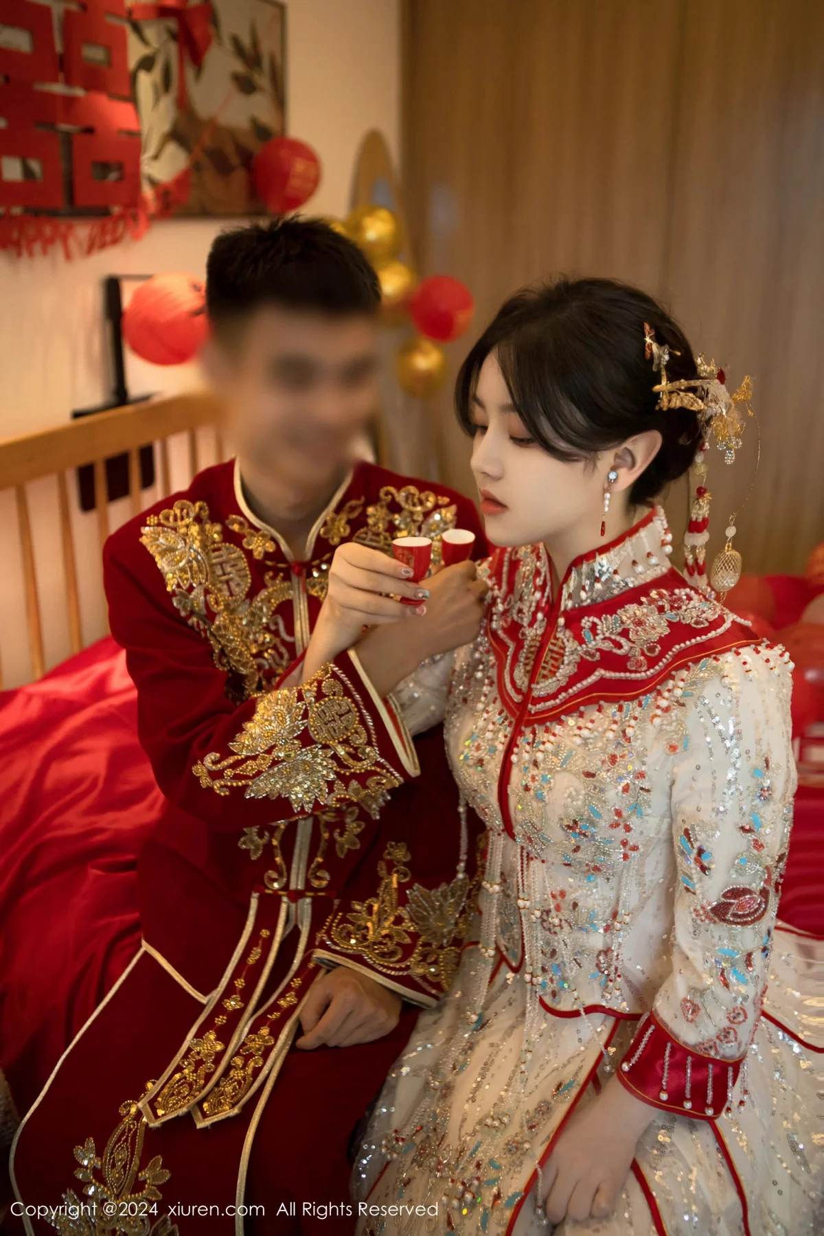 豆瓣酱闹新娘主题红色新娘装配超薄肉丝秀丰腴身材绝美写真 第 129 张