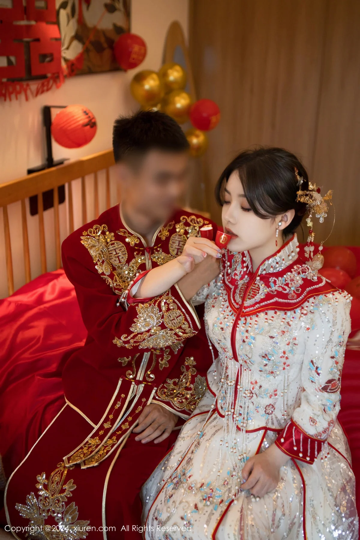 豆瓣酱闹新娘主题红色新娘装配超薄肉丝秀丰腴身材绝美写真 第 132 张