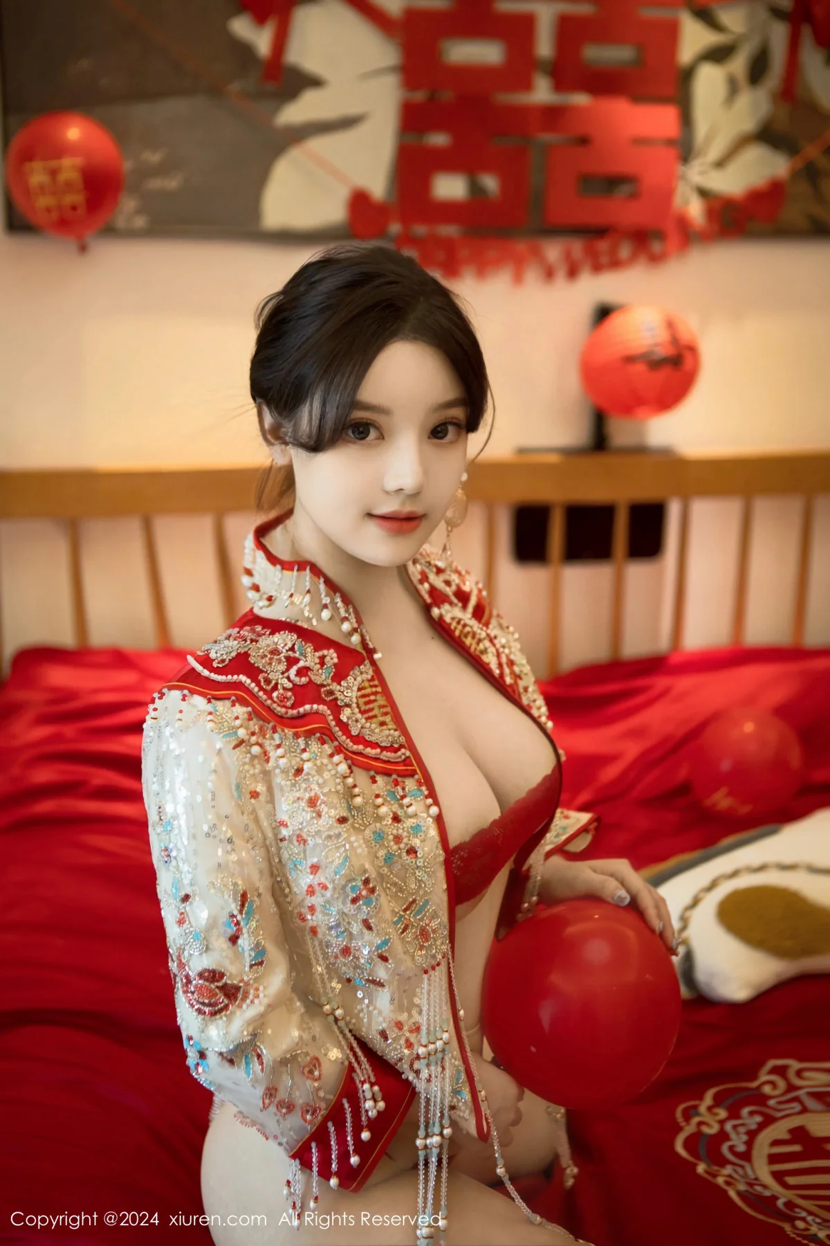 豆瓣酱闹新娘主题红色新娘装配超薄肉丝秀丰腴身材绝美写真 第 164 张