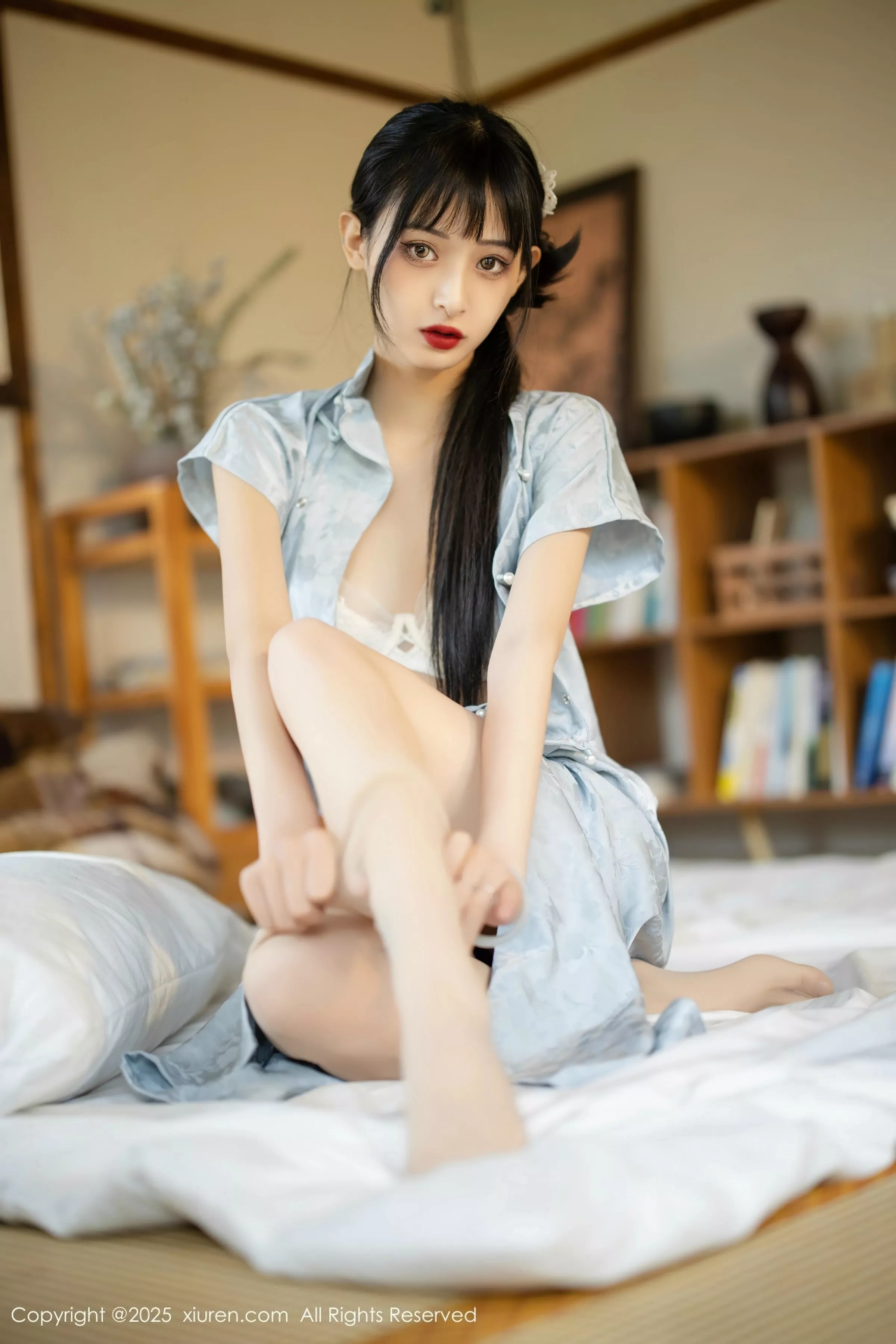 茂木希子日式旗袍露白色内衣配肉丝袜秀完美曲线绝美写真 第 106 张