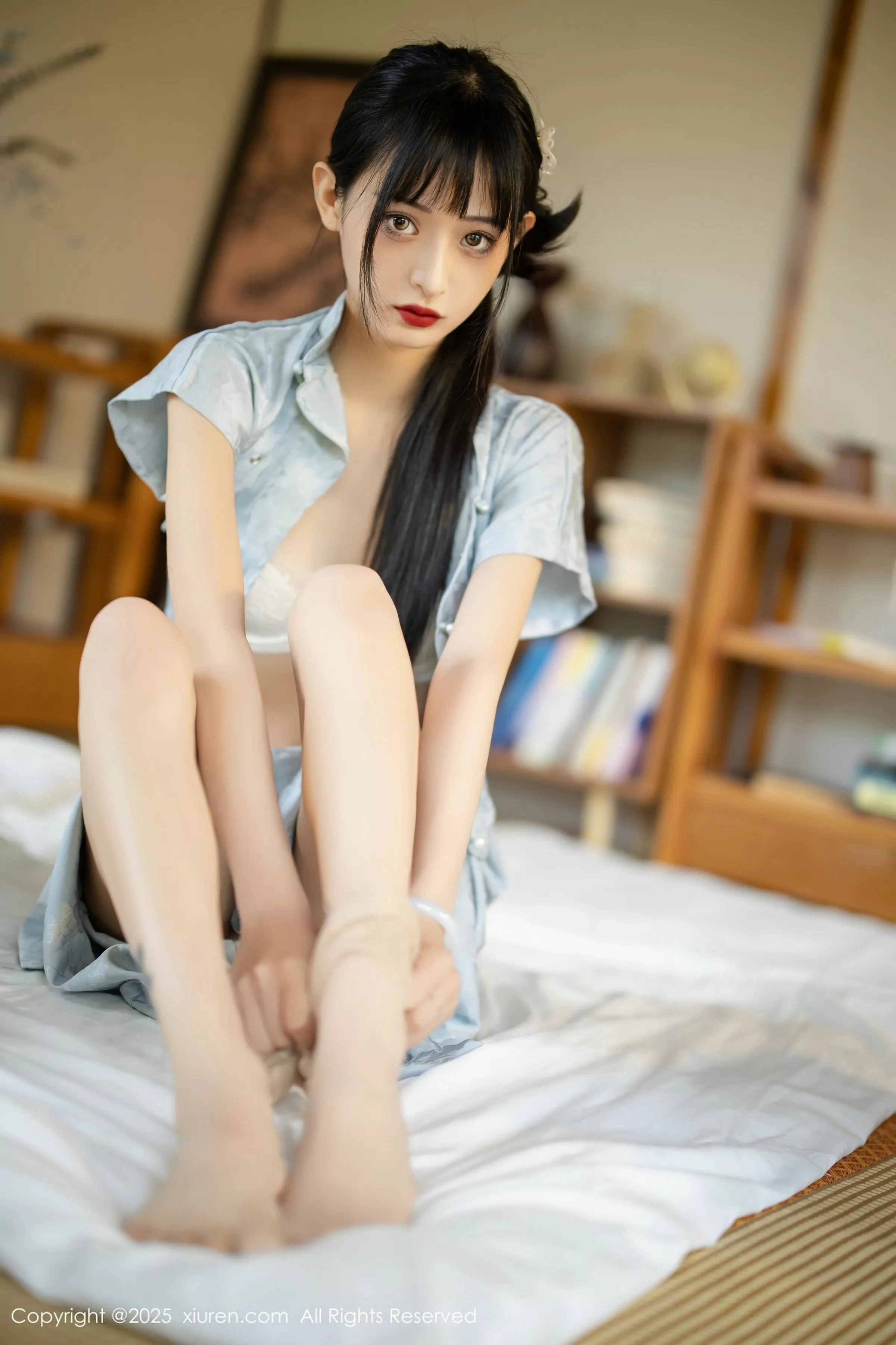 茂木希子日式旗袍露白色内衣配肉丝袜秀完美曲线绝美写真 第 110 张