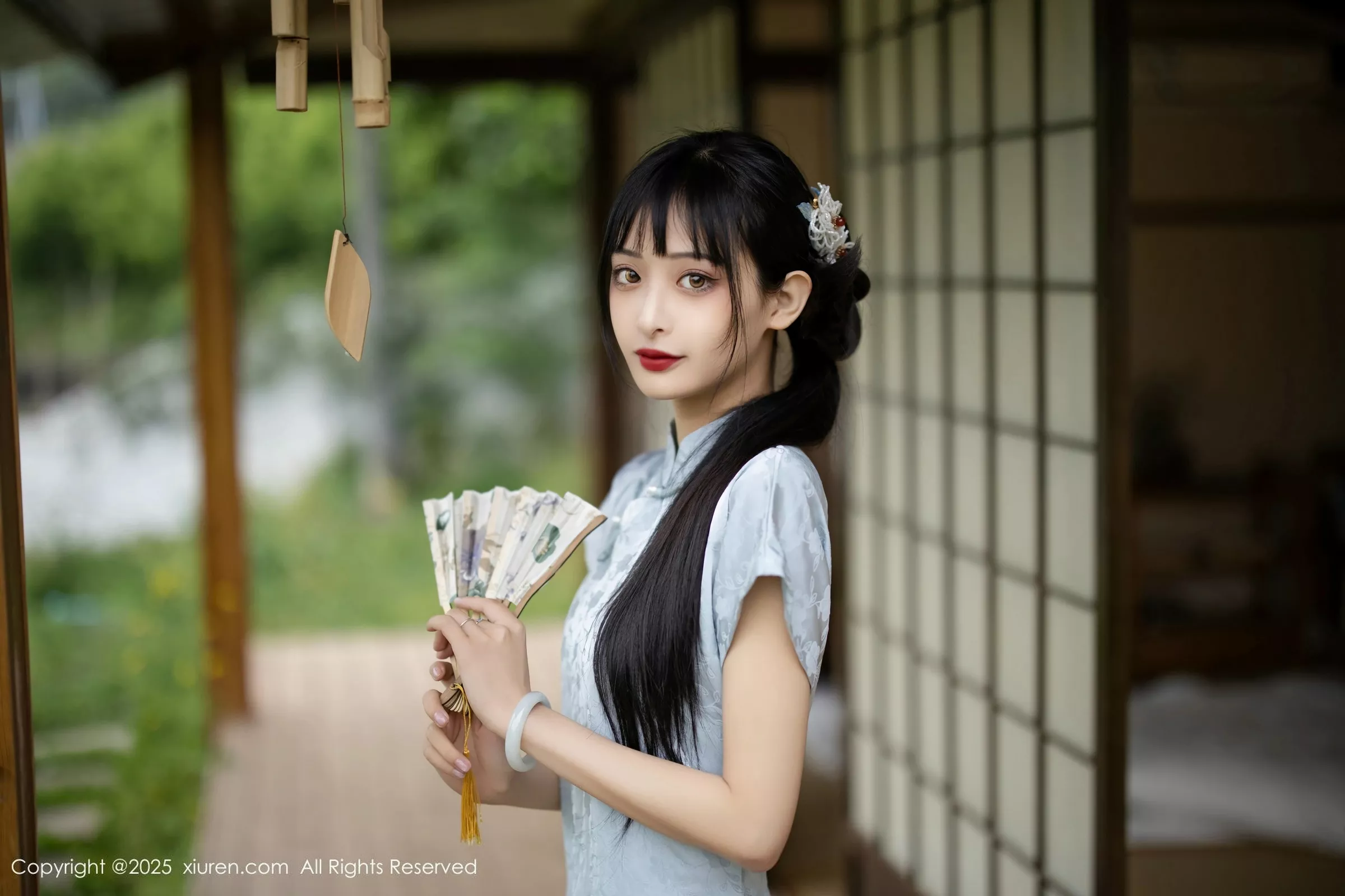茂木希子日式旗袍露白色内衣配肉丝袜秀完美曲线绝美写真 第 12 张