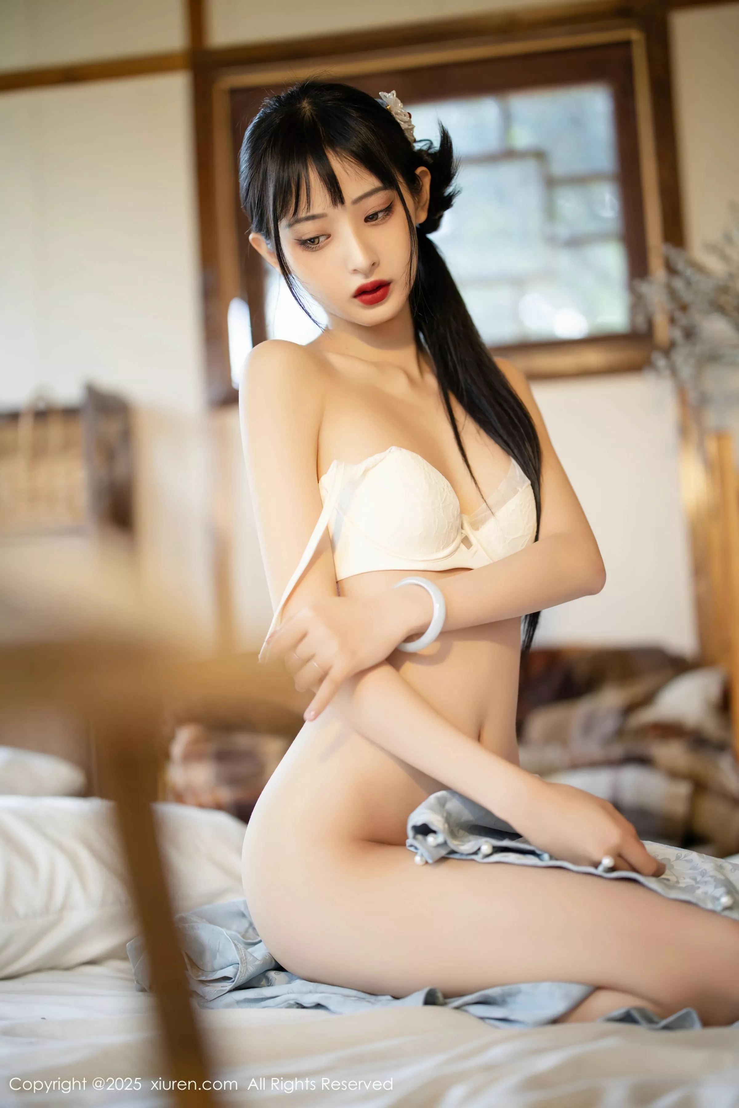 茂木希子日式旗袍露白色内衣配肉丝袜秀完美曲线绝美写真 第 131 张