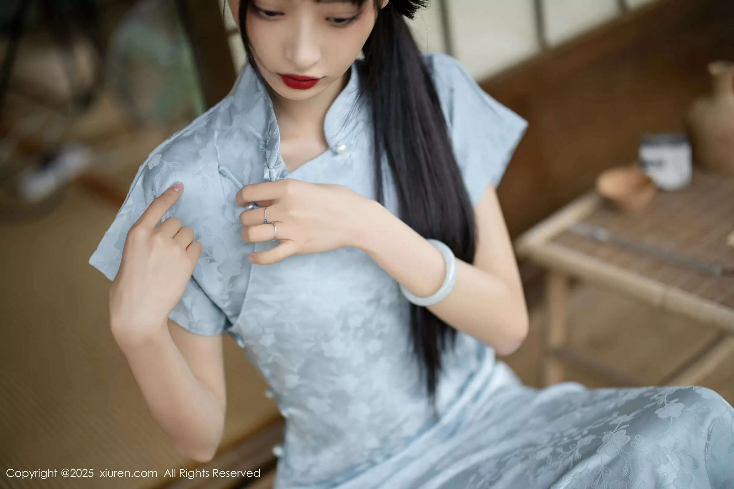 茂木希子日式旗袍露白色内衣配肉丝袜秀完美曲线绝美写真 第 41 张