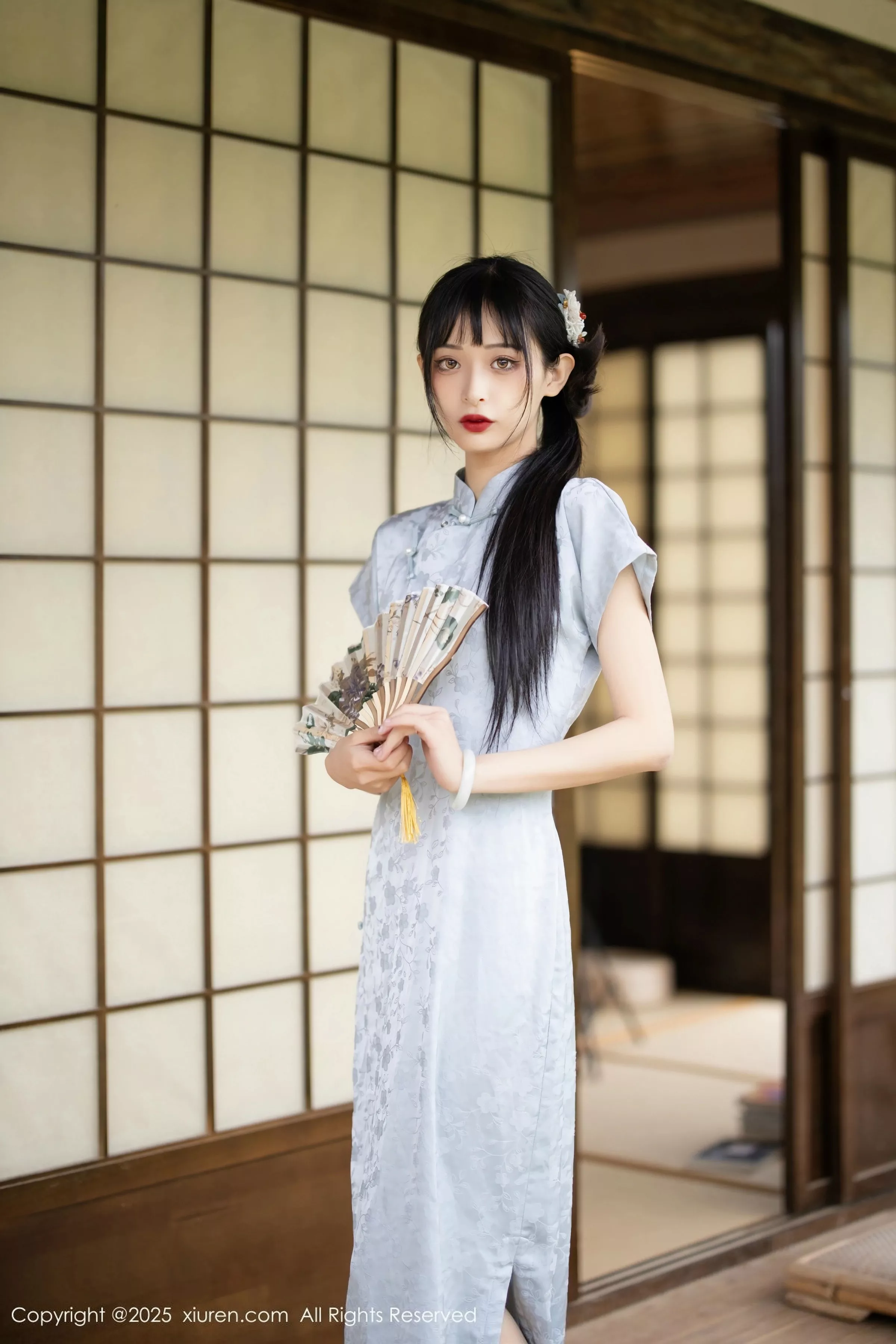 茂木希子日式旗袍露白色内衣配肉丝袜秀完美曲线绝美写真 第 9 张