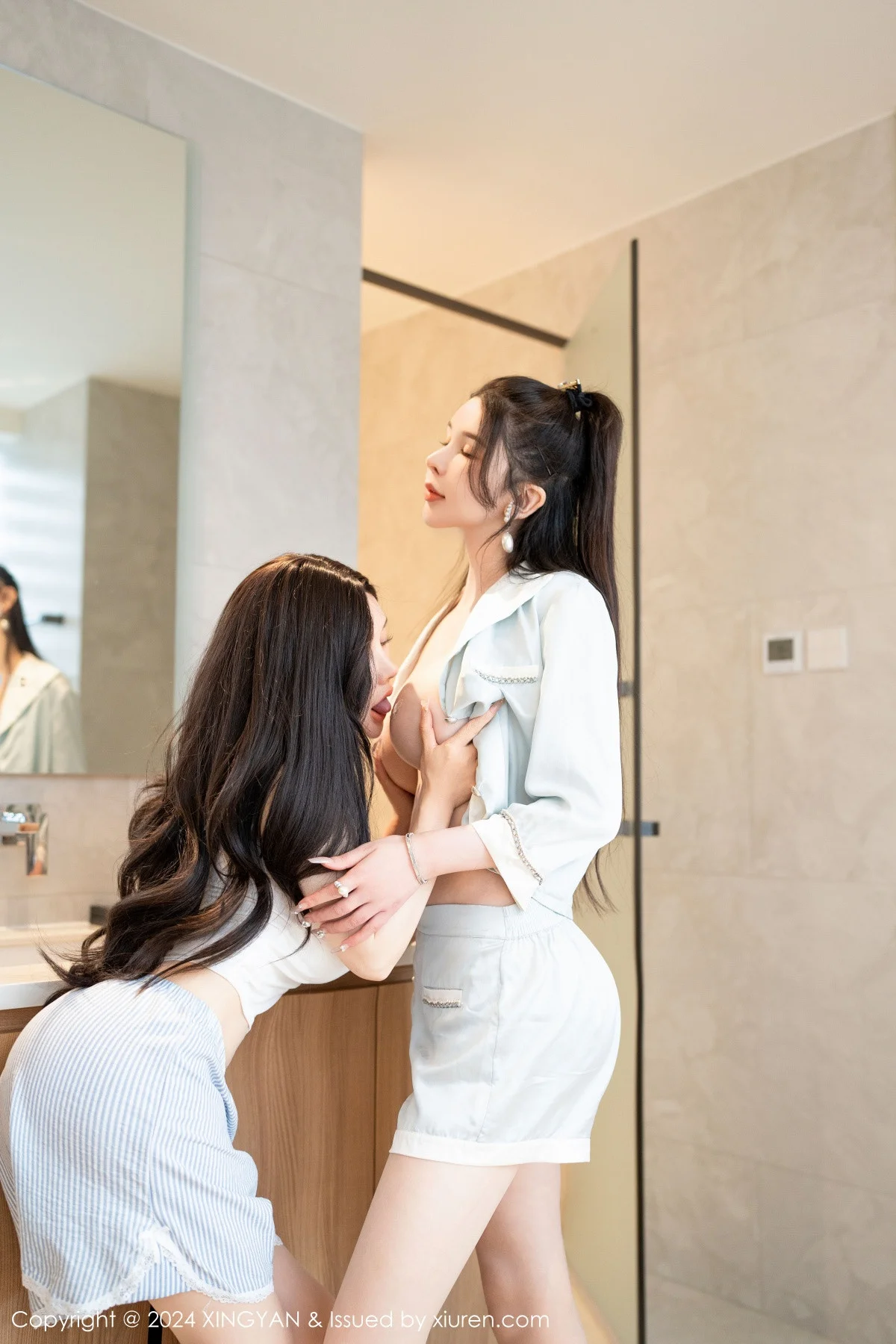 潘思沁＆李丽莎厨房场景性感睡衣系列秀完美身材绝美写真 第 44 张