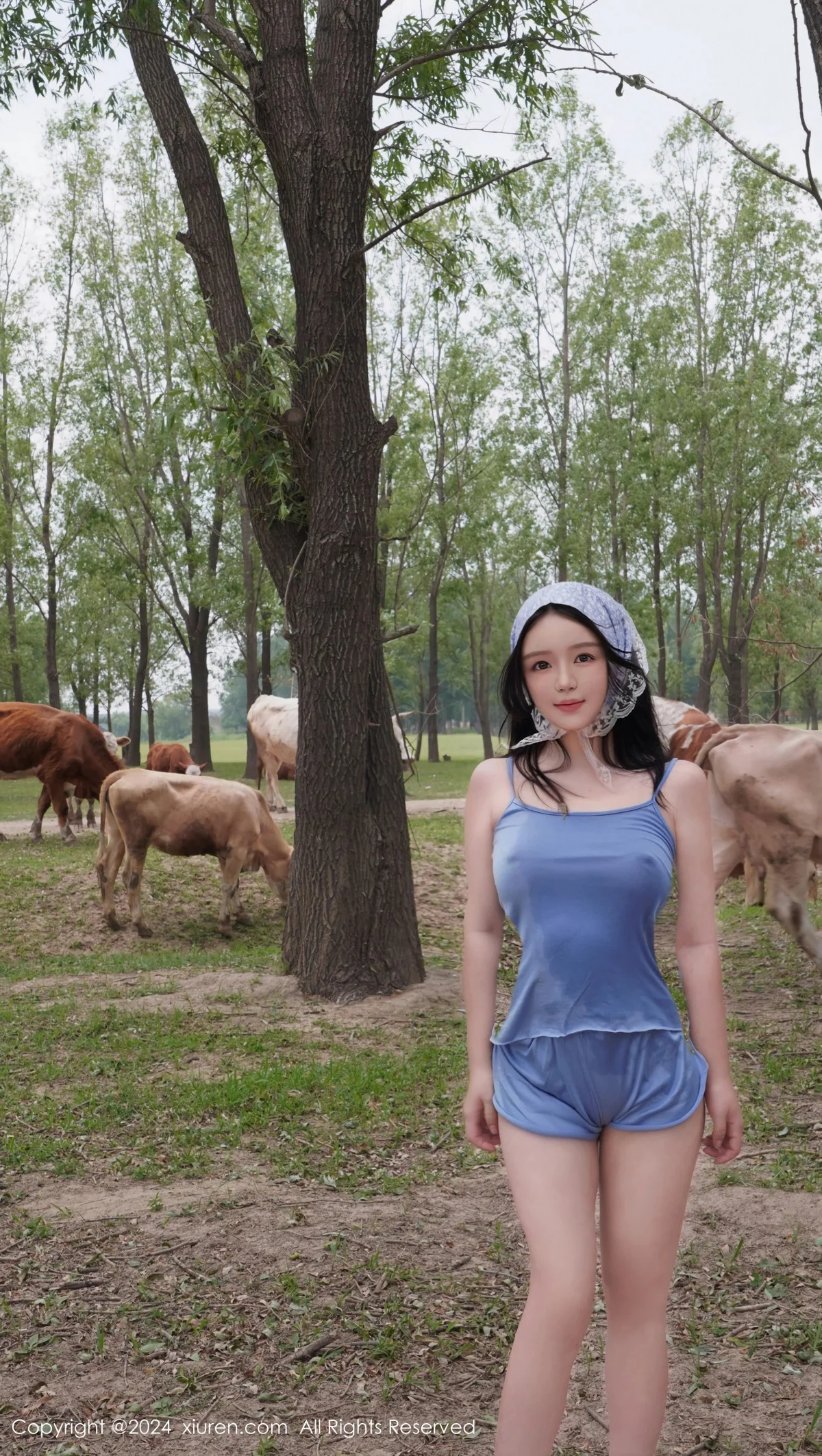 小薯条nienie性感浅红色泳装+浅蓝色吊带秀曼妙身姿绝美写真 第 40 张