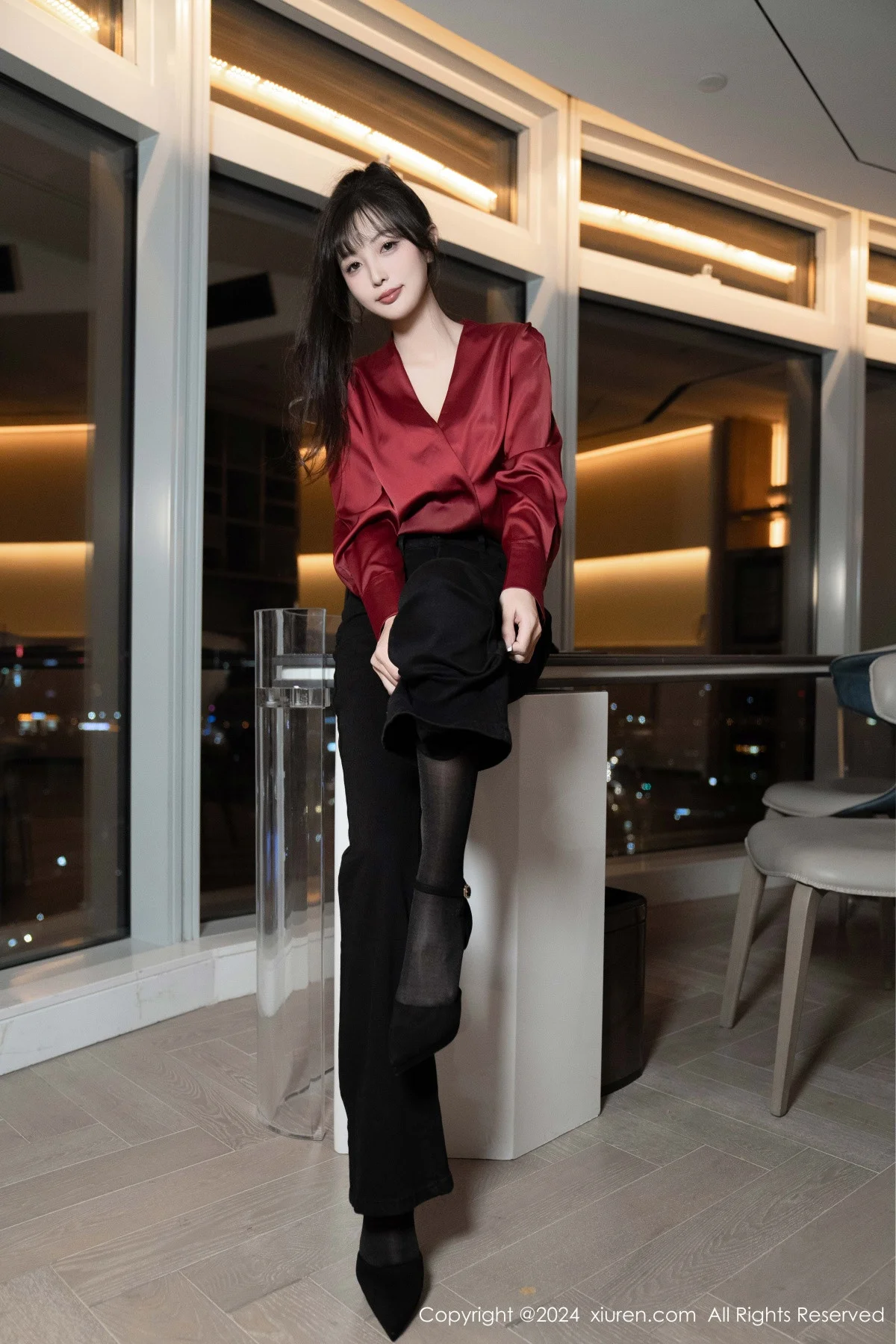林星阑私房性感黑色蕾丝内衣配开档黑丝秀曼妙身姿绝美写真 第 10 张