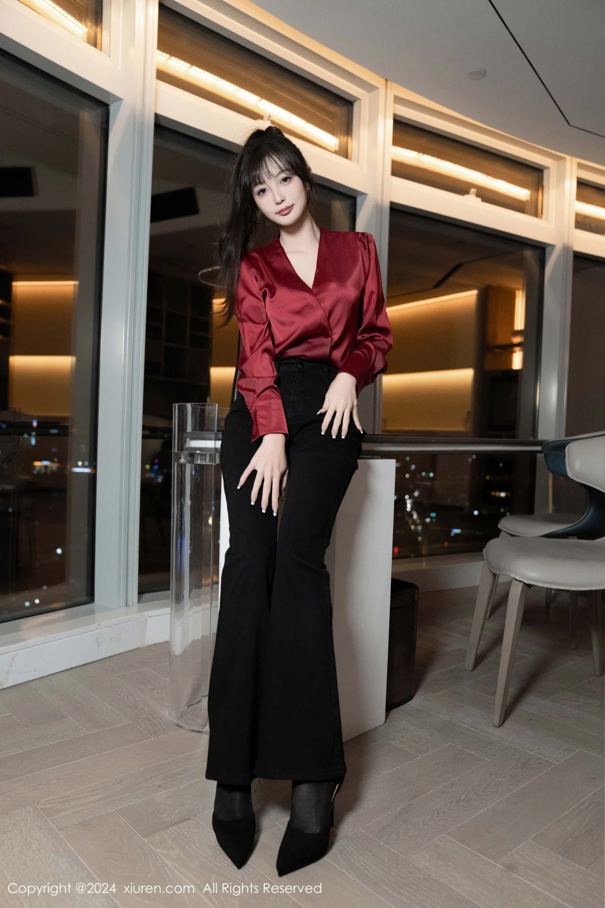 林星阑私房性感黑色蕾丝内衣配开档黑丝秀曼妙身姿绝美写真 第 12 张