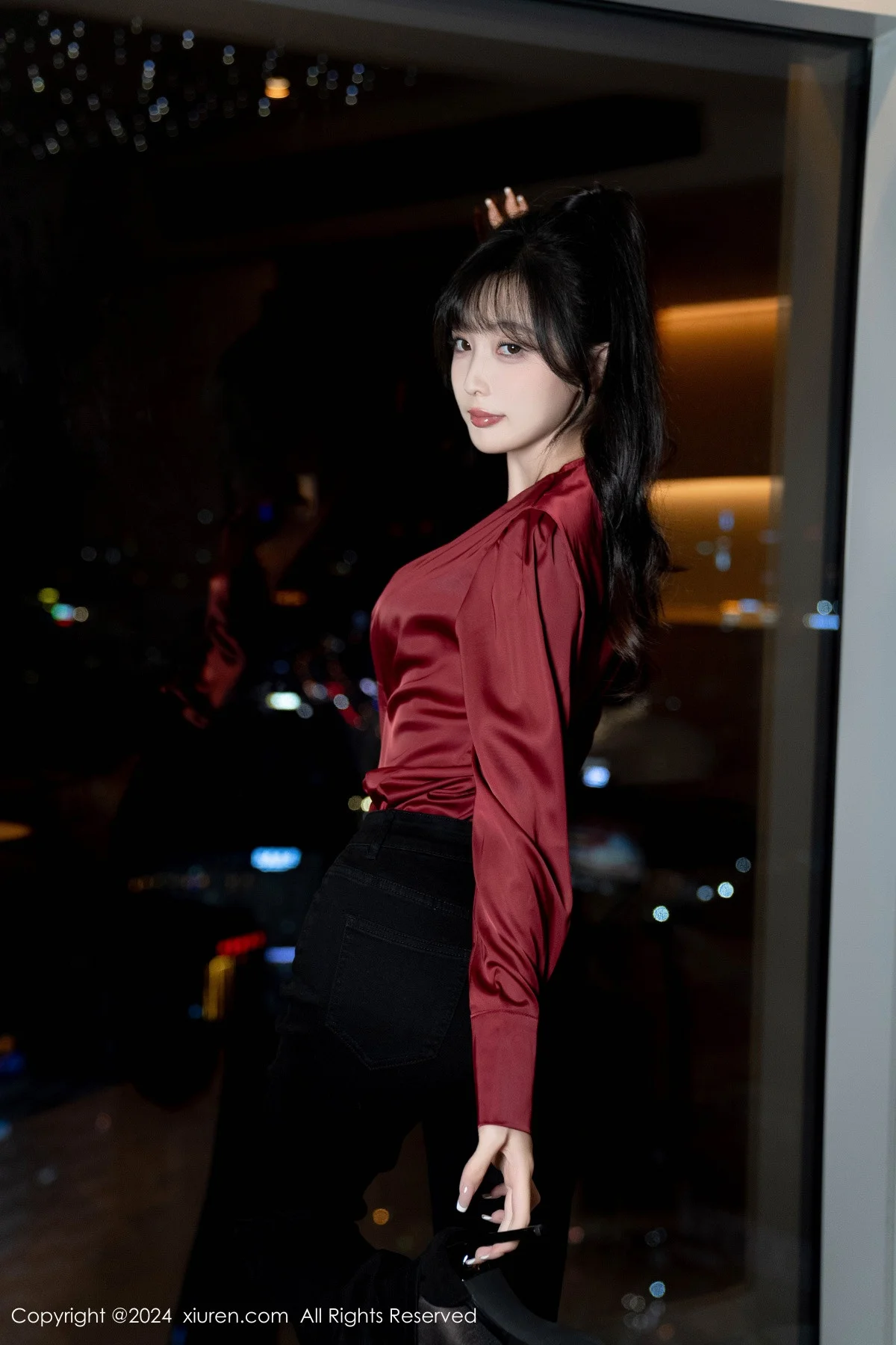 林星阑私房性感黑色蕾丝内衣配开档黑丝秀曼妙身姿绝美写真 第 21 张