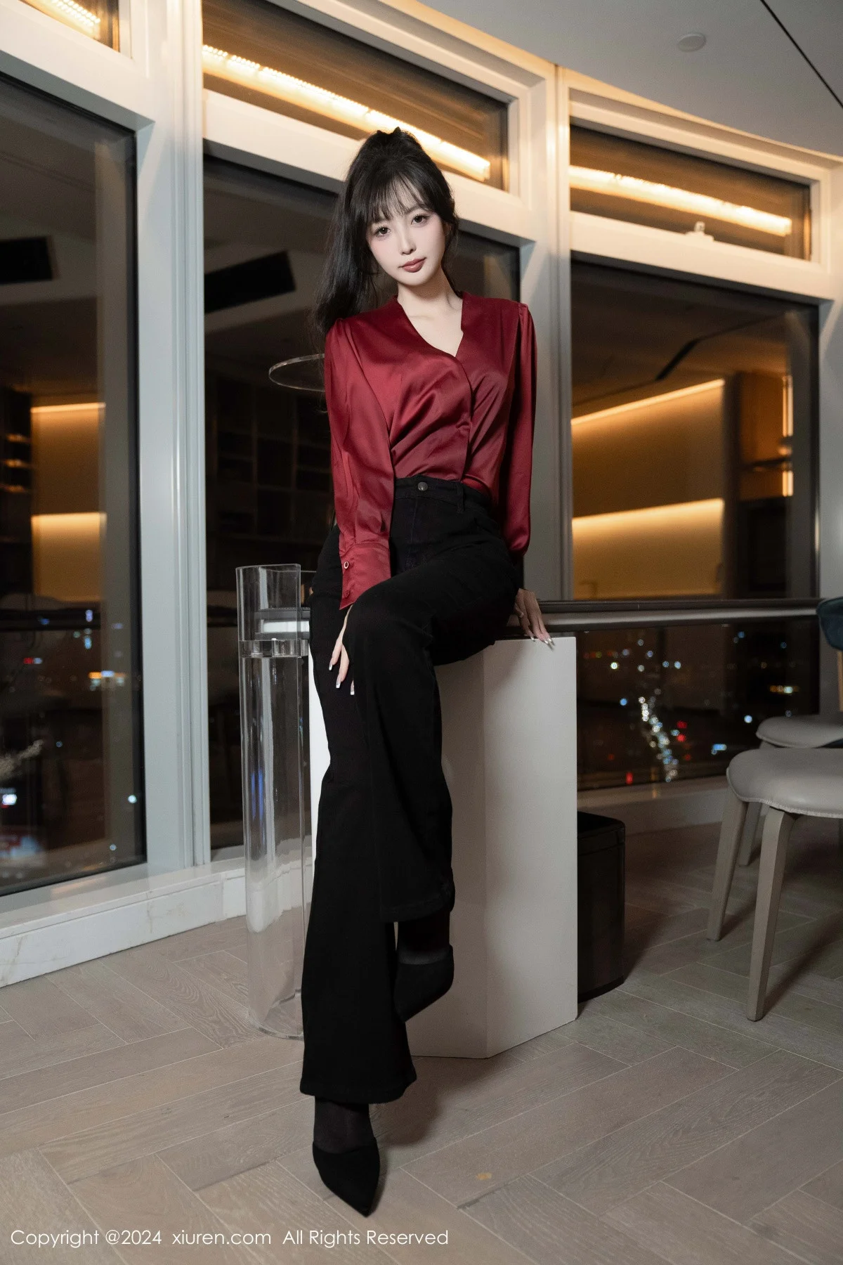 林星阑私房性感黑色蕾丝内衣配开档黑丝秀曼妙身姿绝美写真 第 8 张