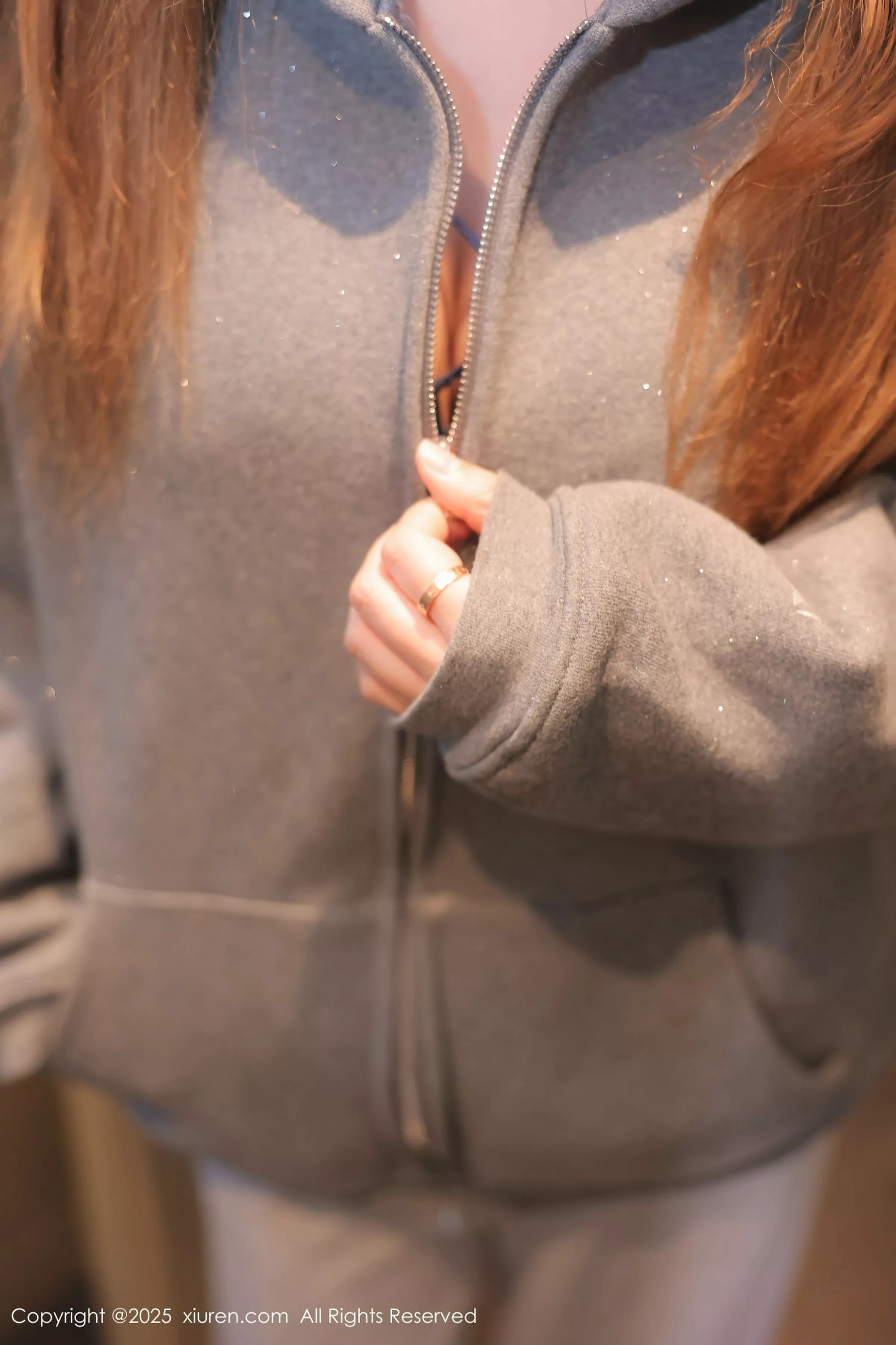 M麦当劳性感蓝色蕾丝内衣配开档黑丝袜秀凹凸身材绝美写真 第 6 张