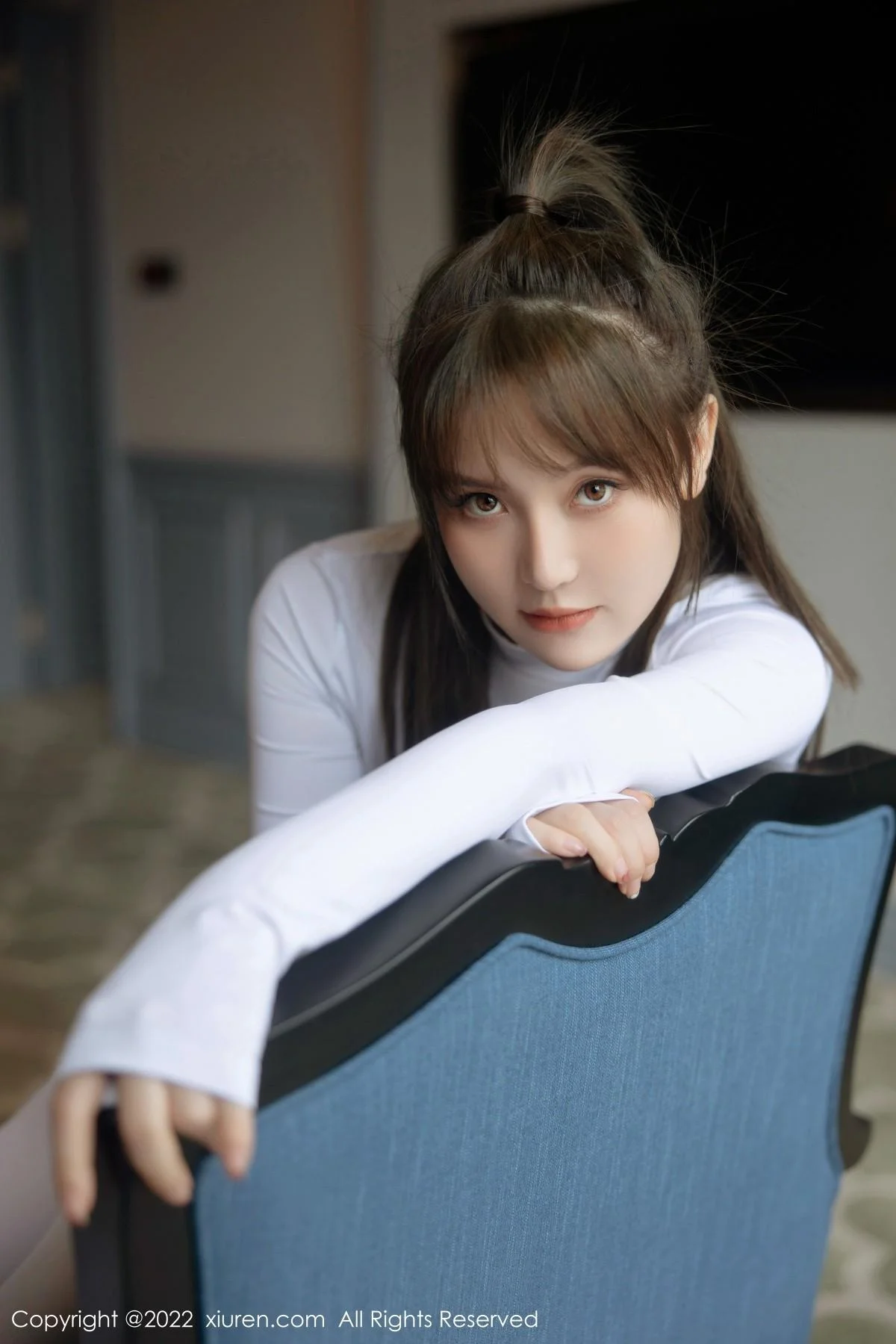豆瓣酱私房性感白色轻透服饰配白丝袜秀丰满身材绝美写真 第 28 张