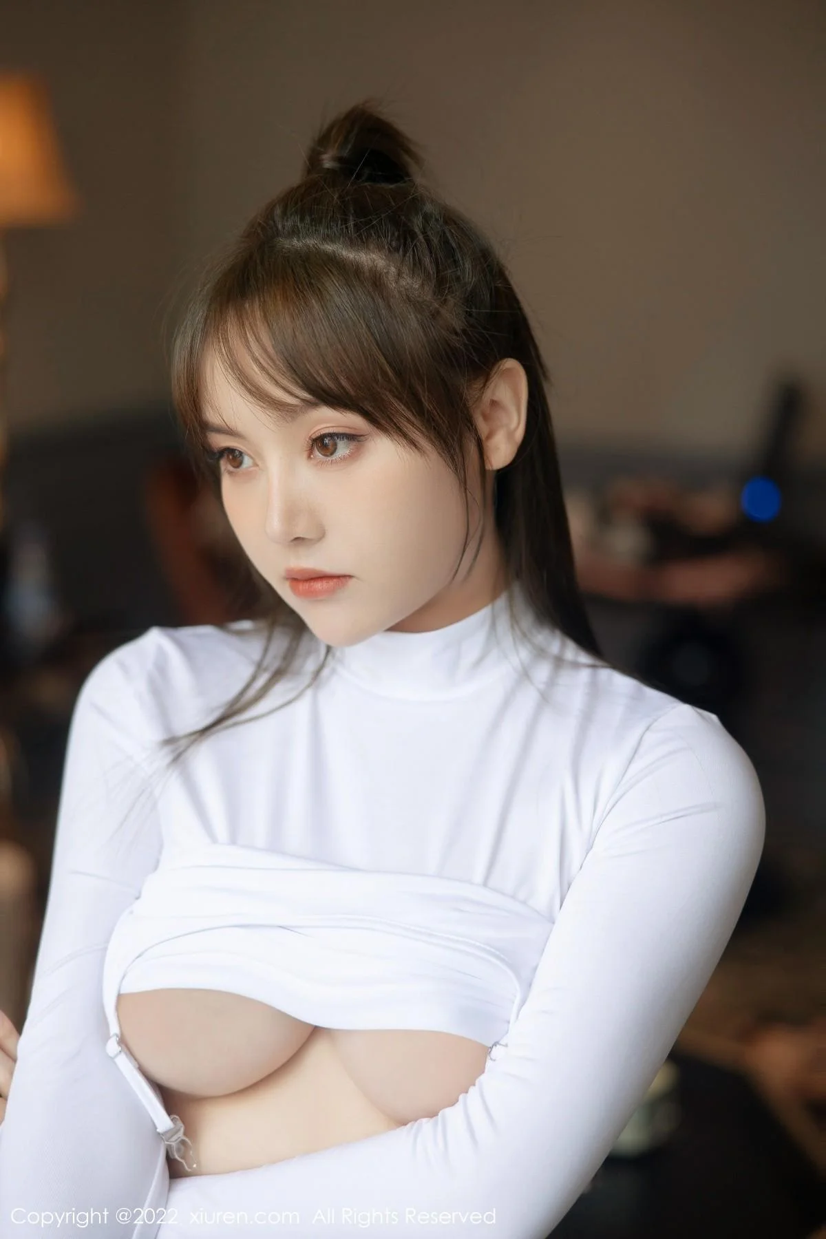 豆瓣酱私房性感白色轻透服饰配白丝袜秀丰满身材绝美写真 第 47 张