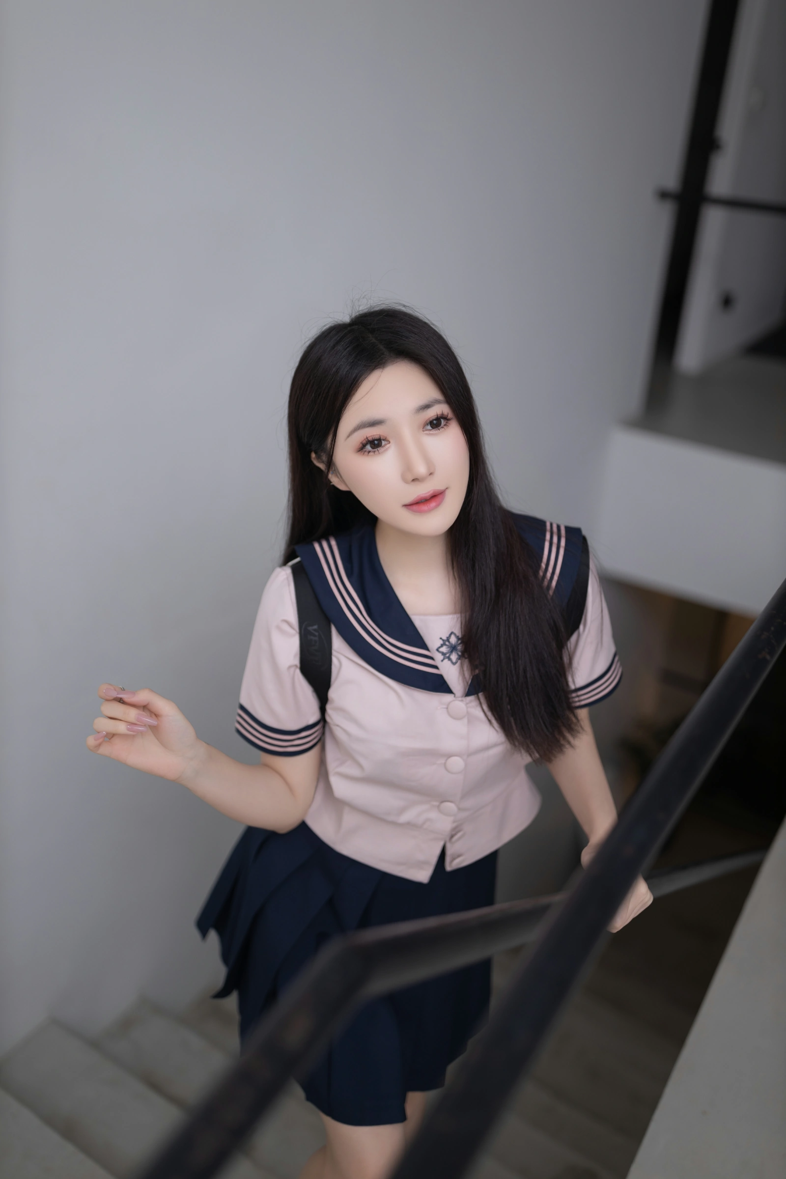 [秀人付费] 鱼子酱Fish 诱人私拍福利 JK写真 第 37 张