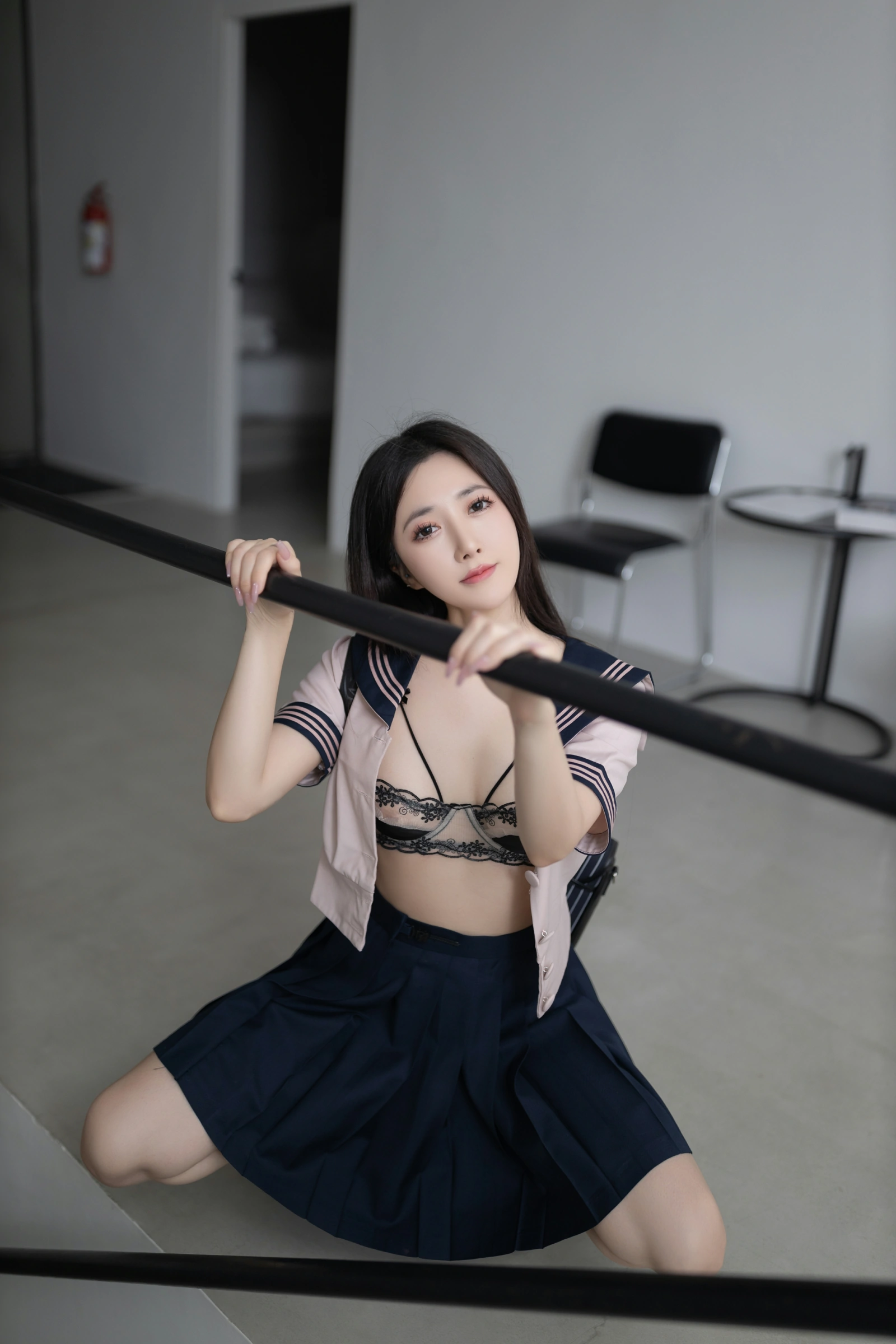 [秀人付费] 鱼子酱Fish 诱人私拍福利 JK写真 第 50 张