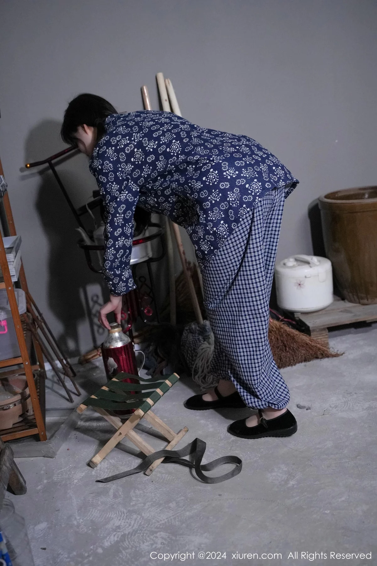 Carol周妍希宿舍拍摄私房床上超薄肉丝秀翘臀美腿绝美写真 第 9 张
