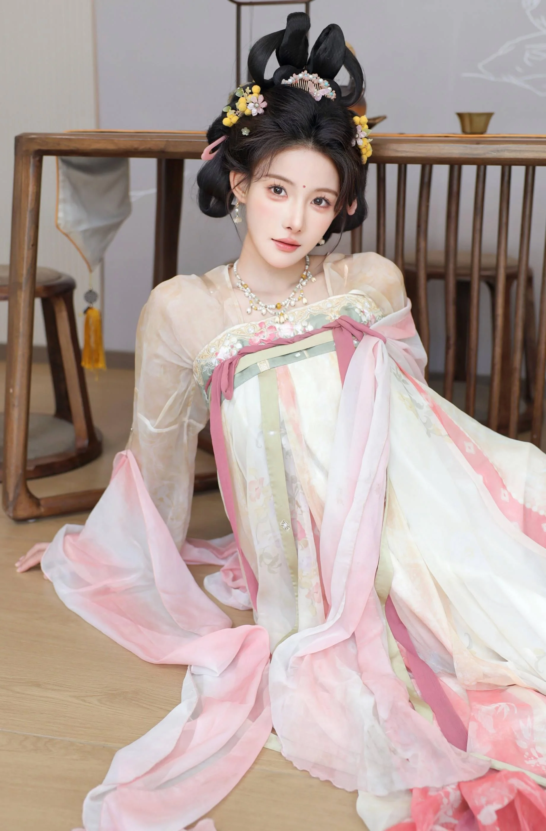 [秀人精选] 梨霜儿 诱人私拍福利 梦回大唐 第 100 张