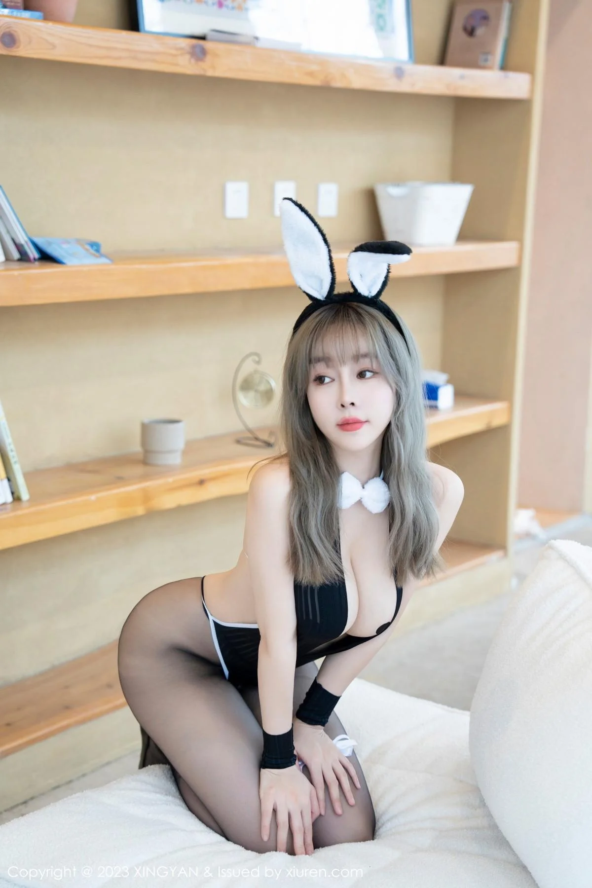 王雨纯性感兔女郎开胸服饰配魅惑黑丝秀完美身材绝美写真 第 24 张