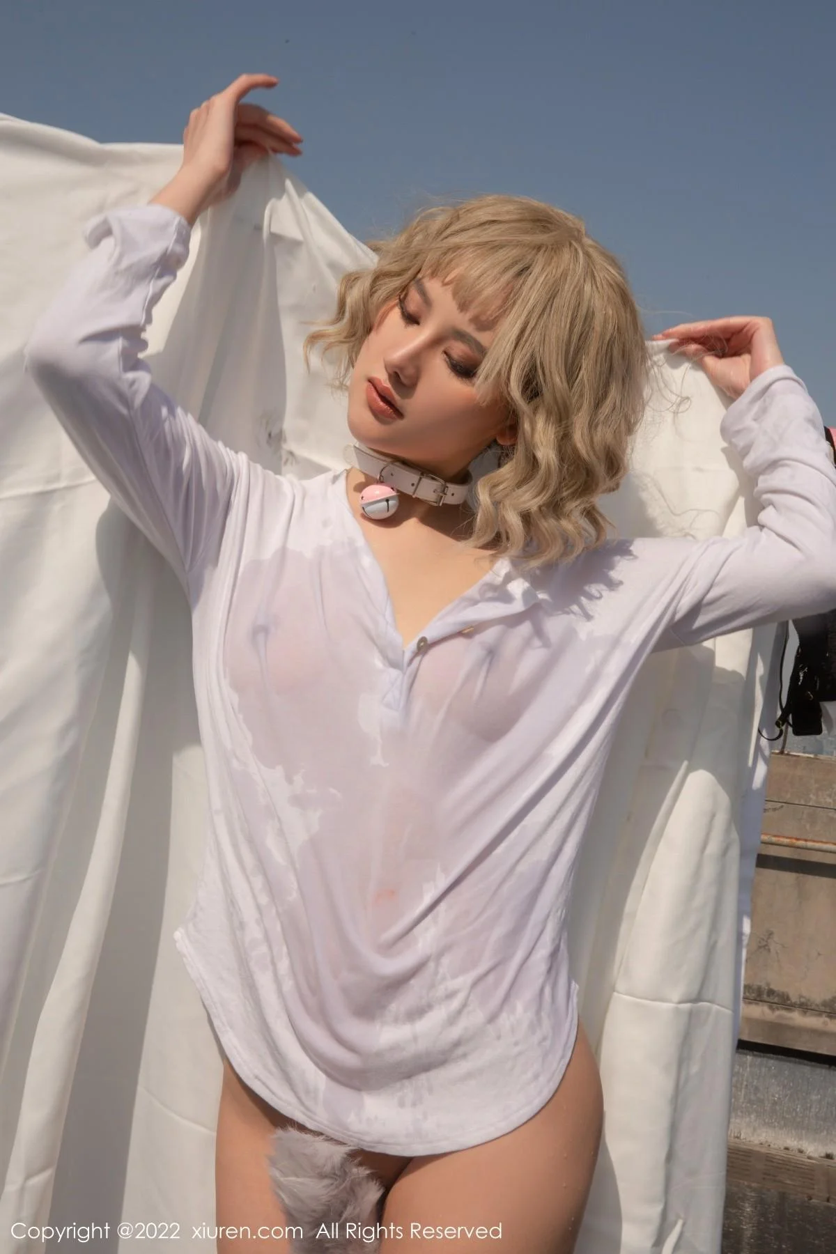 就是阿朱啊云南旅拍性感服饰半脱露白色内衣完美绝美写真 第 20 张